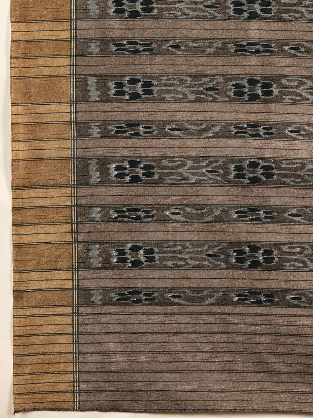 Anouk Ethnic Motifs Silk Blend Designer Ikat Saree thumbnail 3