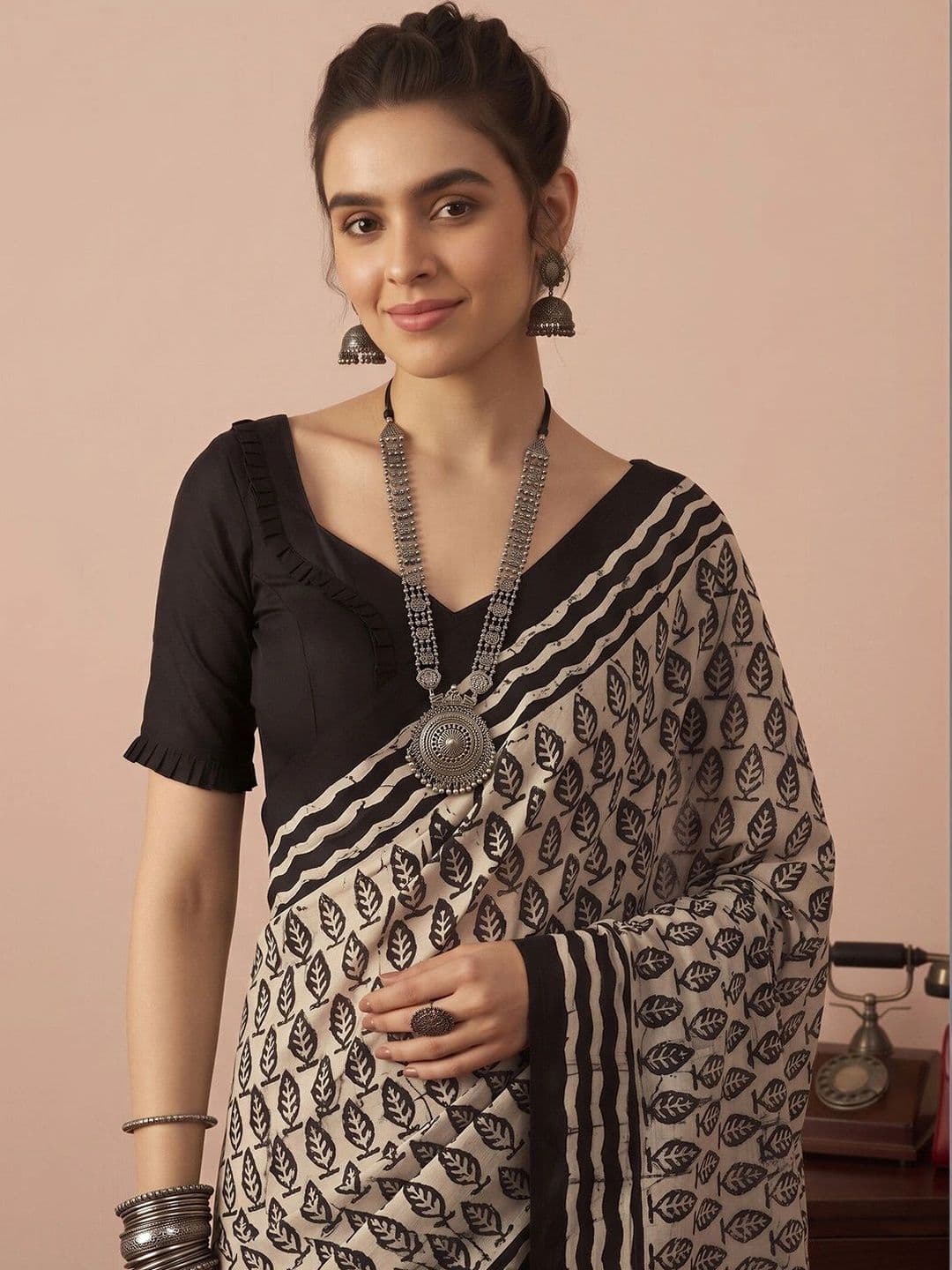 Anouk Batik Silk Blend Designer Block Print Saree thumbnail 7