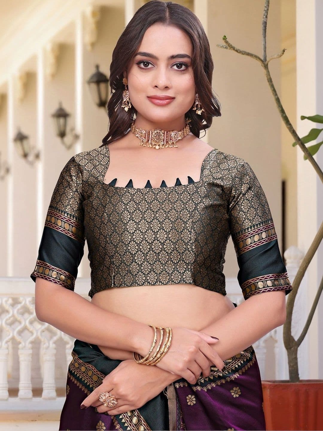 KALINI Woven Design Zari Silk Blend Saree thumbnail 7