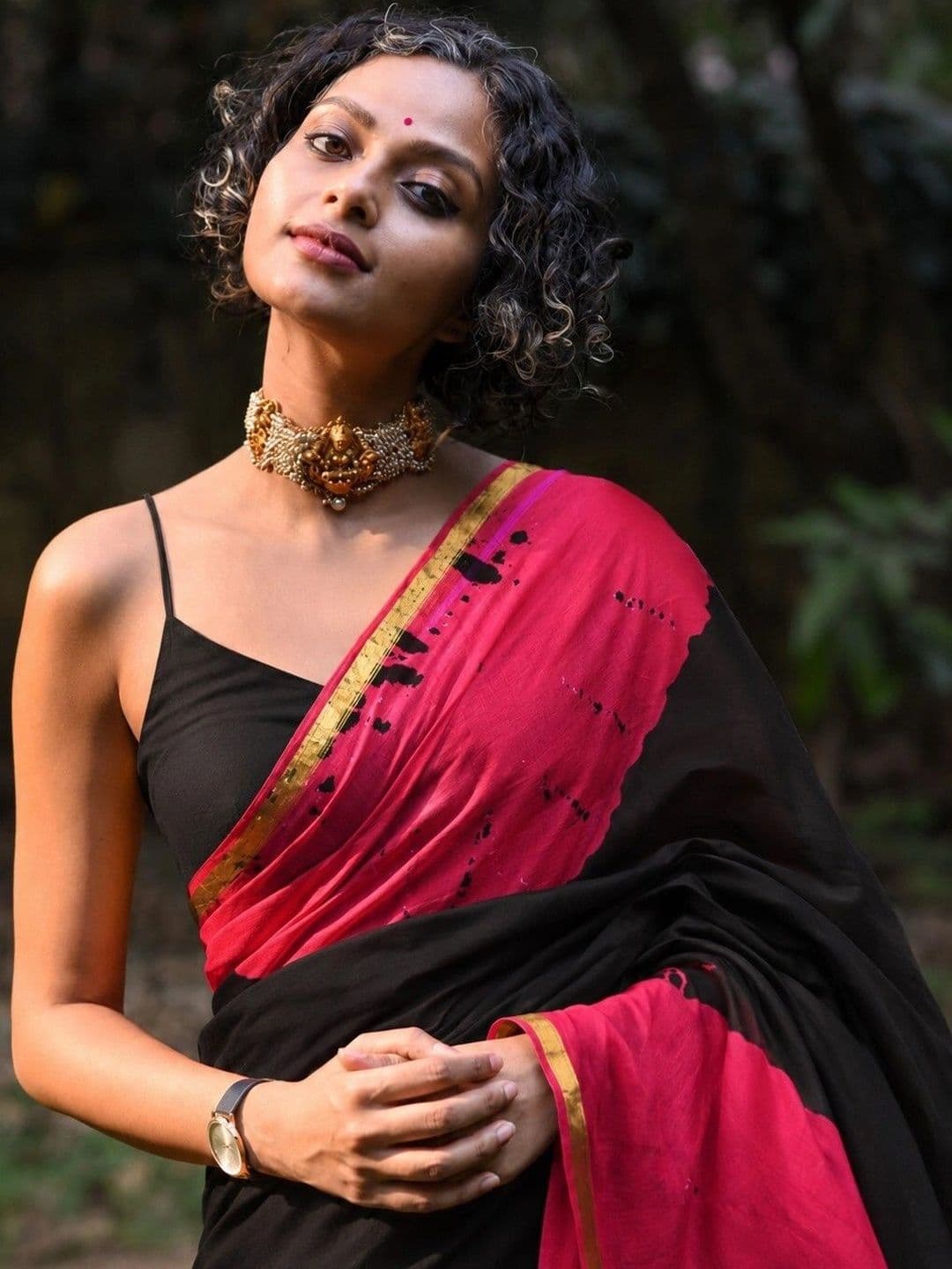 Lovwear Tie and Dye Zari Pure Cotton Handloom Ikat Saree thumbnail 2