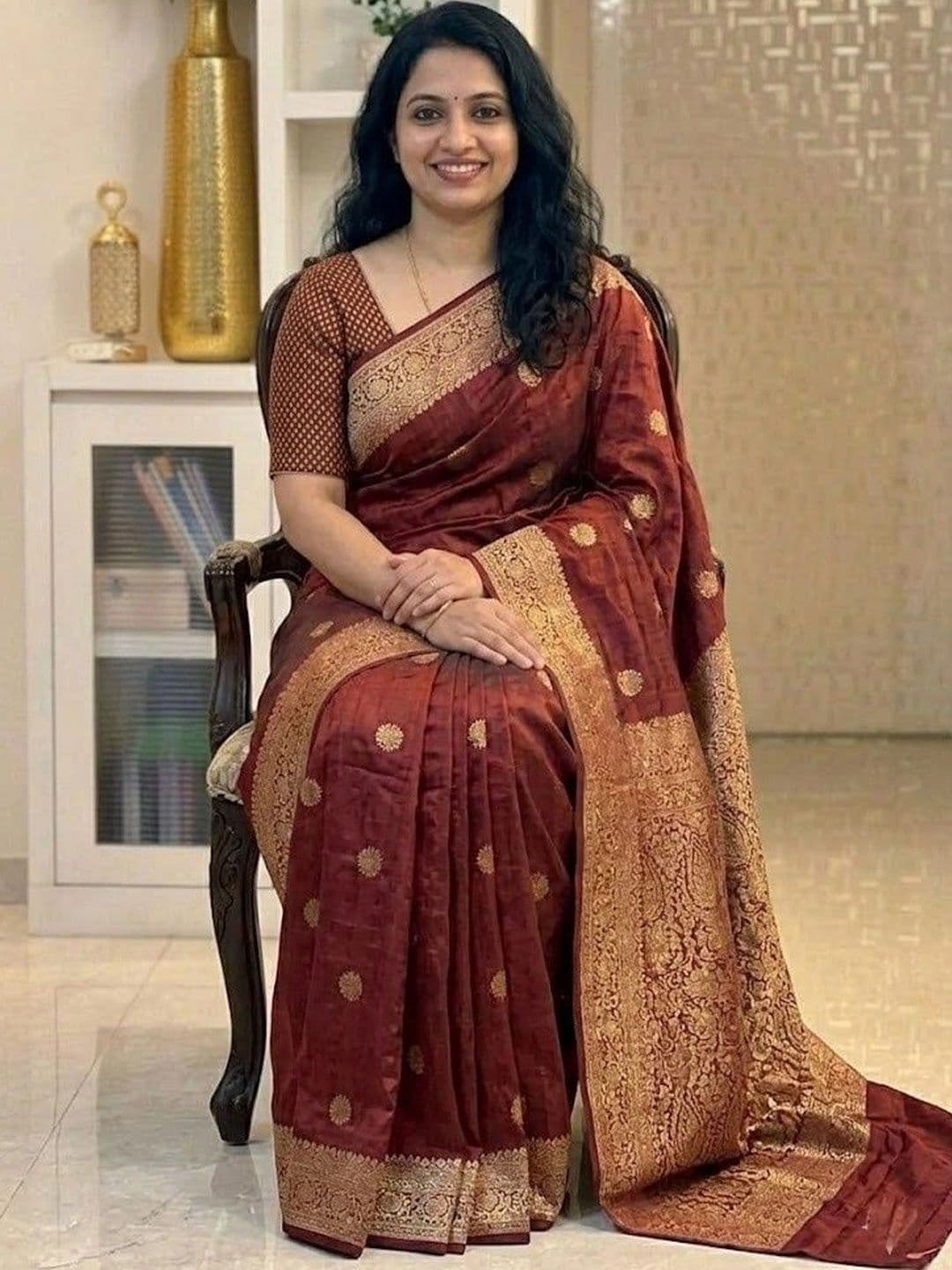 MITAL ENTERPRISE Woven Design Zari Art Silk Saree thumbnail 3