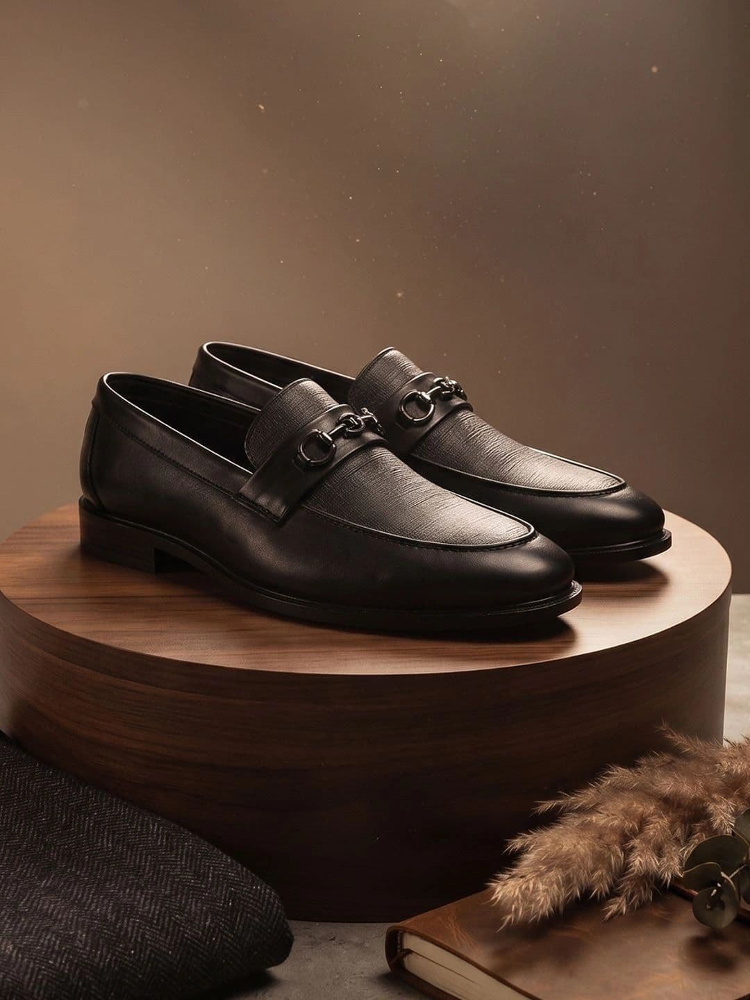 HERE&NOW Men Textured PU Round Toe Slip-On Formal Loafers thumbnail 3