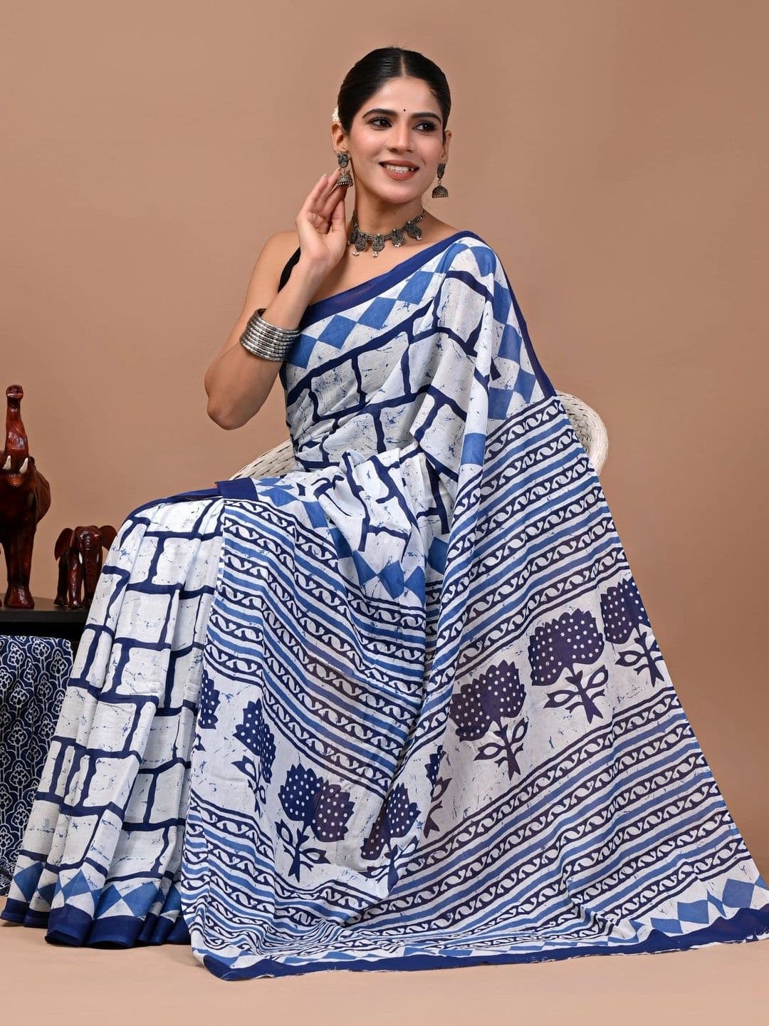 Anouk Ethnic Motifs Pure Cotton Block Print Saree thumbnail 2