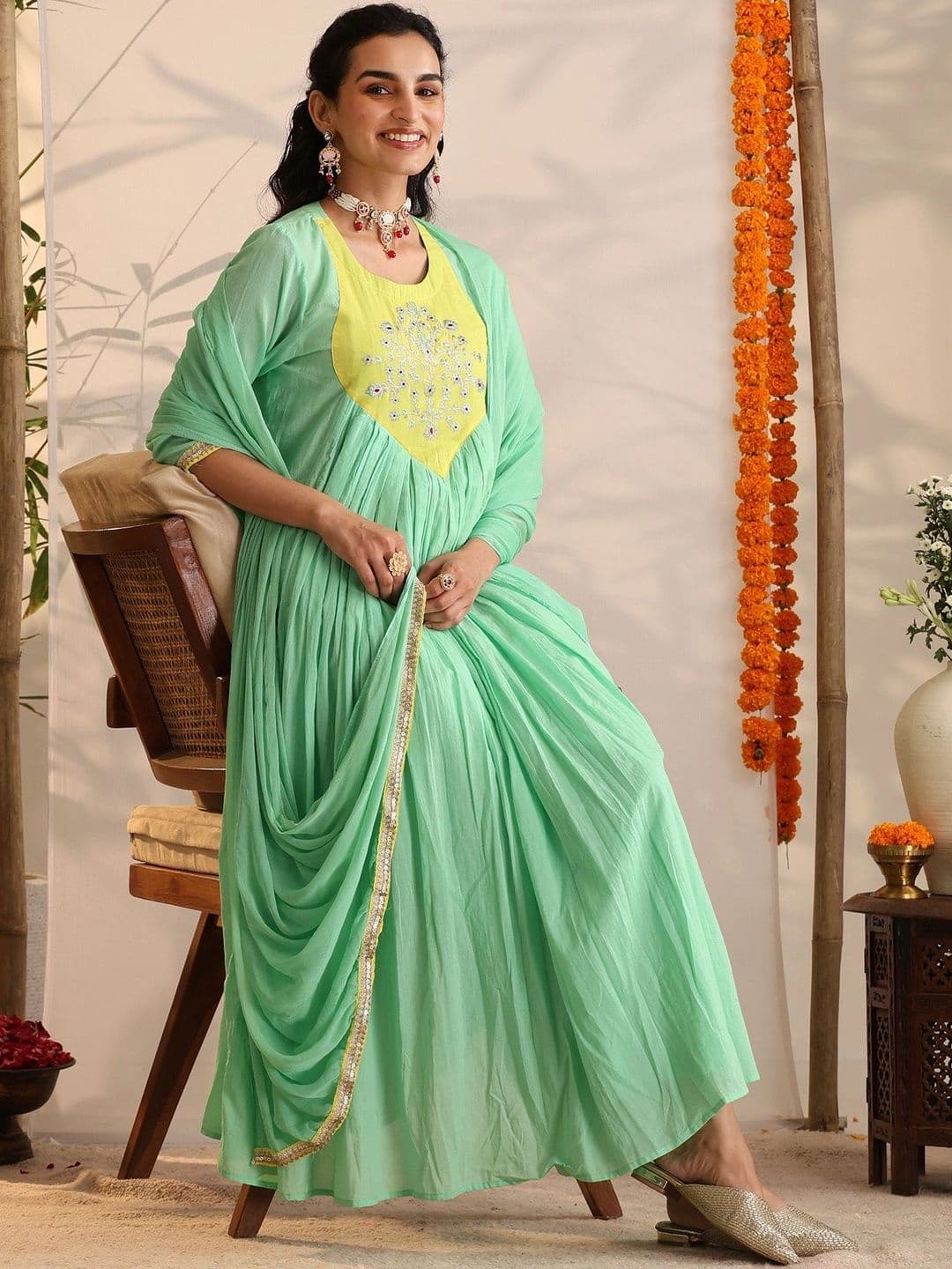 Khushal K Women Ethnic Motifs Embroidered Empire Thread Work Pure Cotton Kurta with Trousers & With Dupatta - view 1