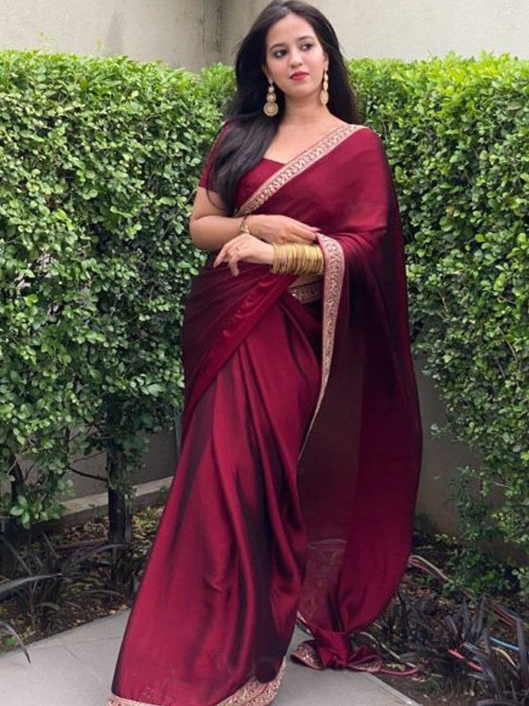 Mitera Embroidered Jute Silk Saree thumbnail 2
