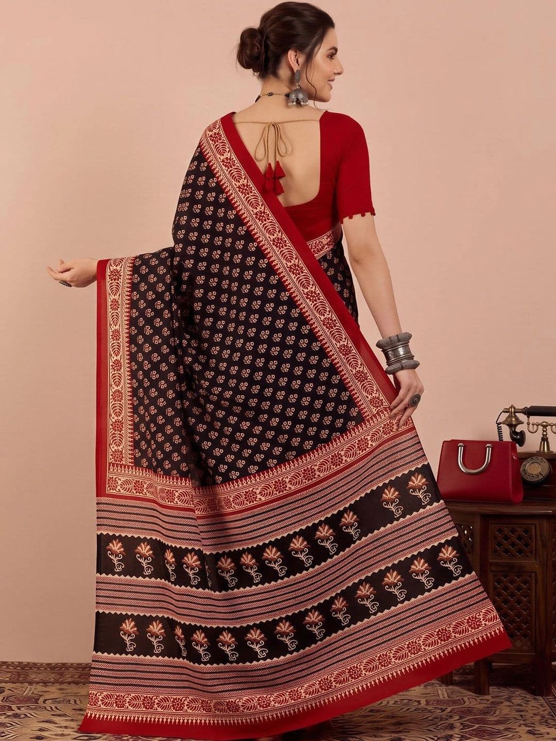 Anouk Floral Silk Blend Designer Dabu Saree thumbnail 2