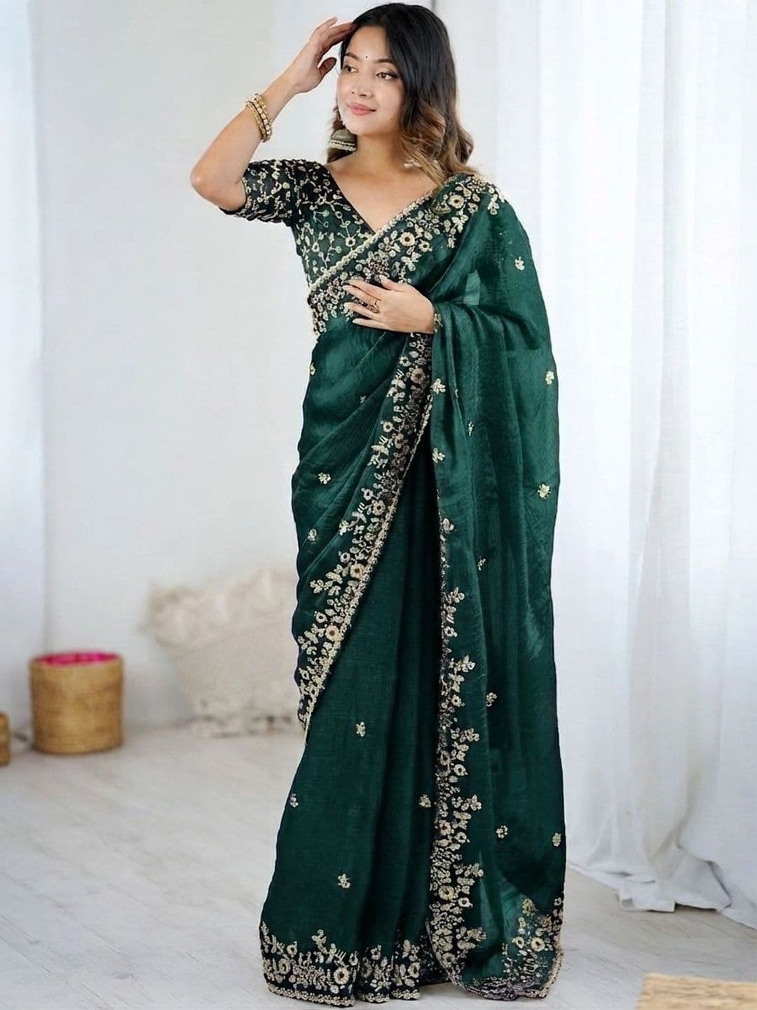 SZN Floral Zari Art Silk Heavy Work Saree thumbnail 3