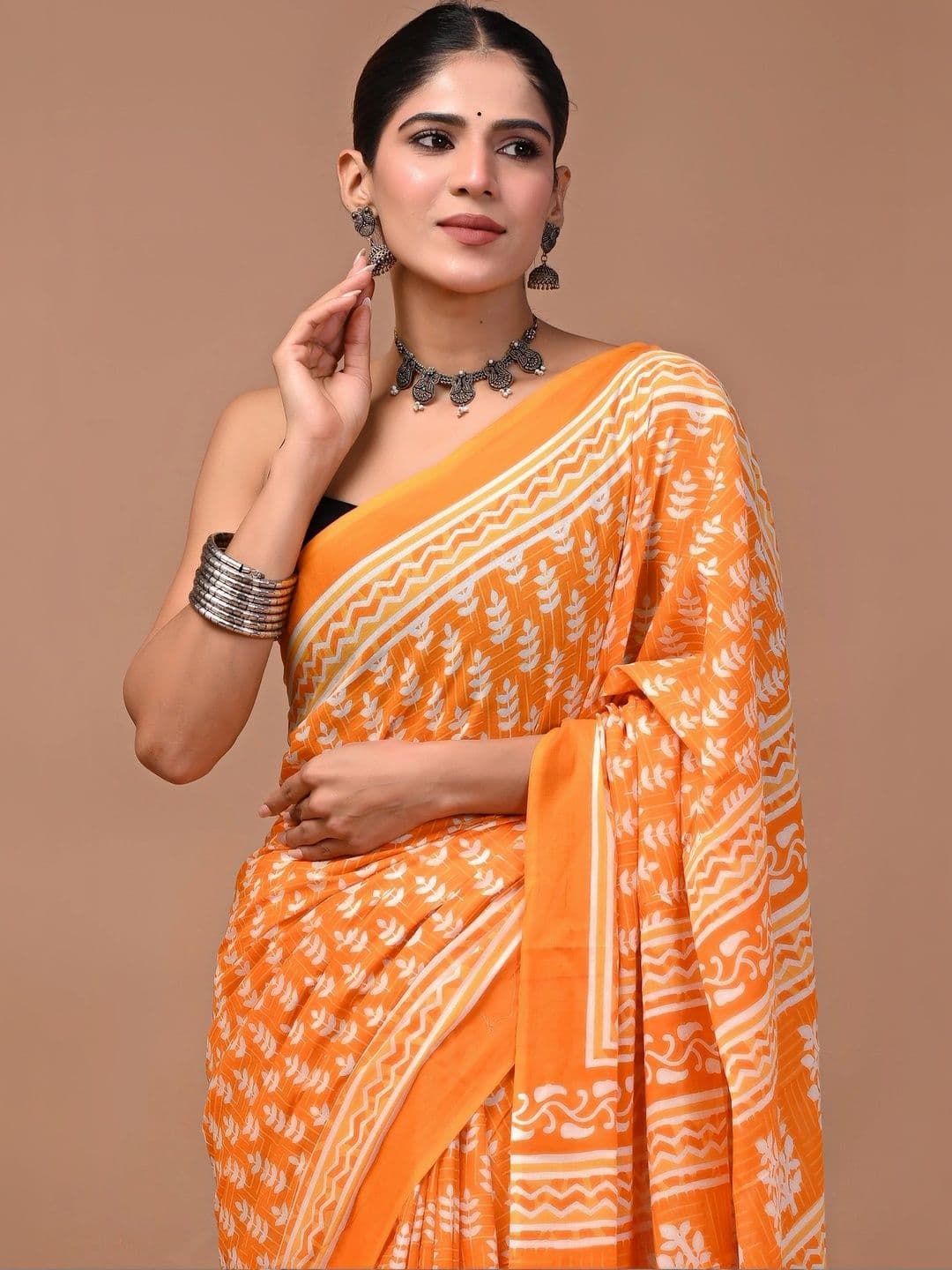 Anouk Ethnic Motifs Pure Cotton Block Print Saree thumbnail 2