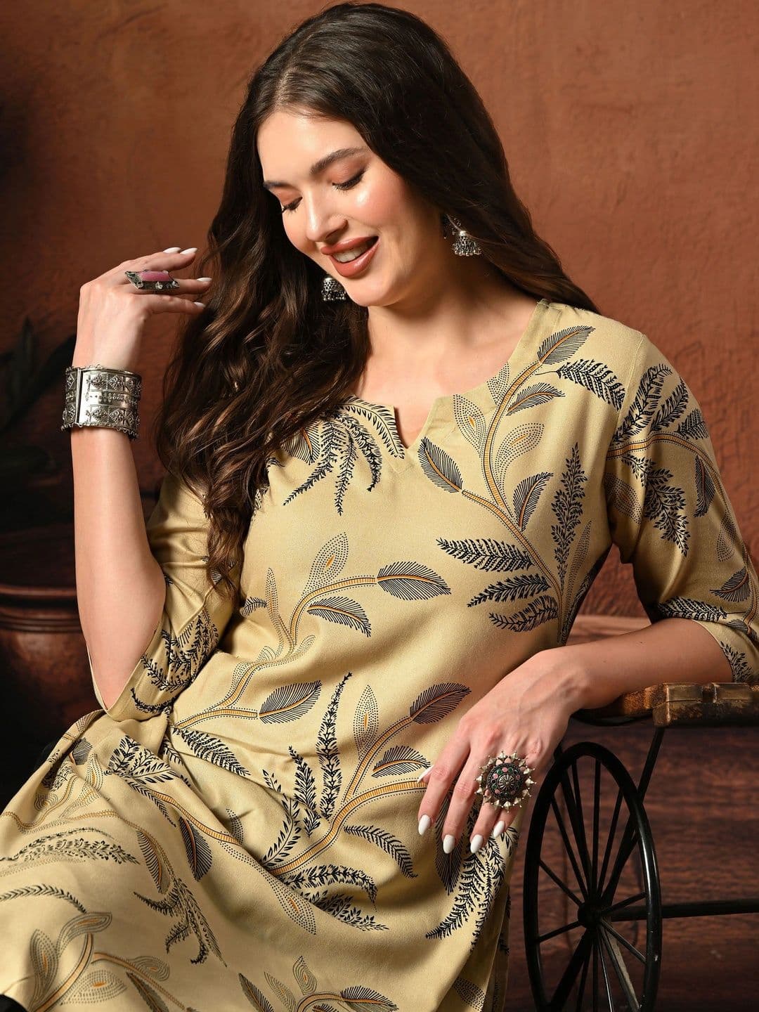 Sangria Women Ethnic Motifs Printed Kurta thumbnail 6