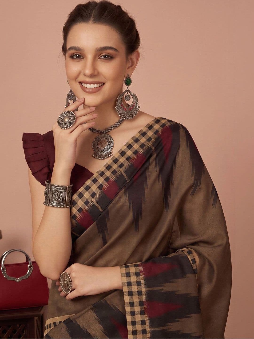 Anouk Ethnic Motifs Silk Blend Designer Ikat Saree thumbnail 2