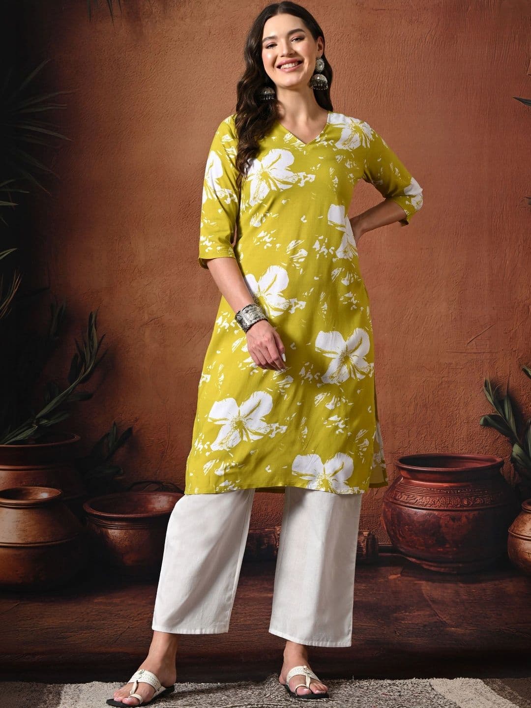 Sangria Women Floral Printed Floral Kurta - view 1