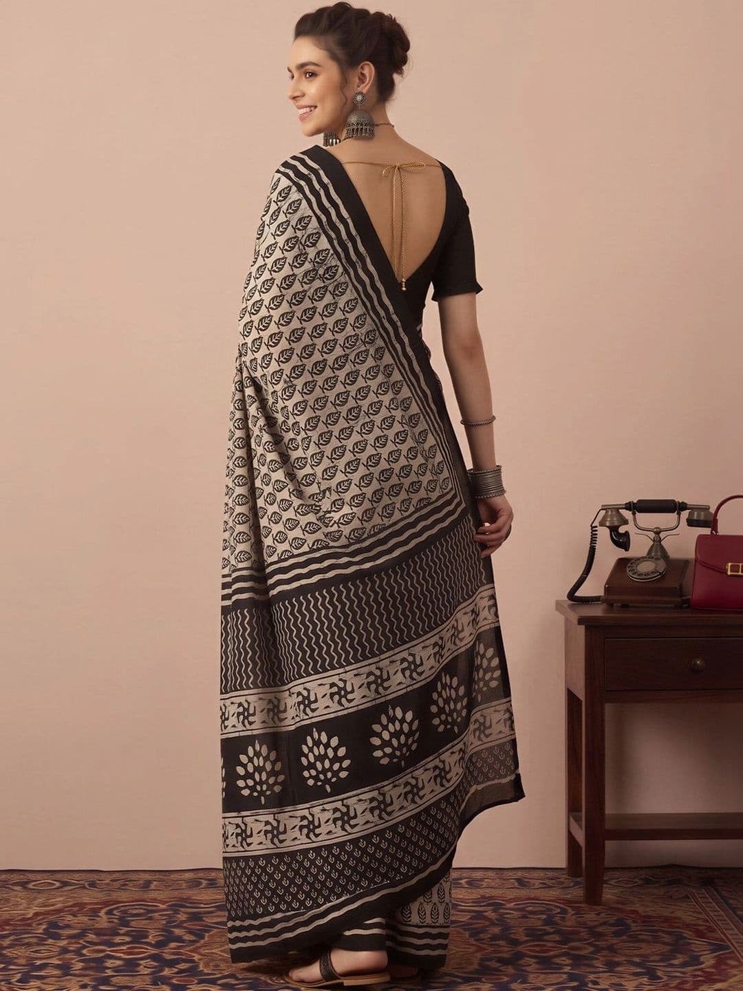 Anouk Batik Silk Blend Designer Block Print Saree thumbnail 6