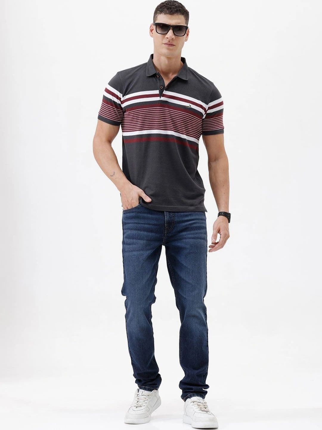 Crocodile Men Slim Fit Mid-Rise Low Distress Jeans thumbnail 5
