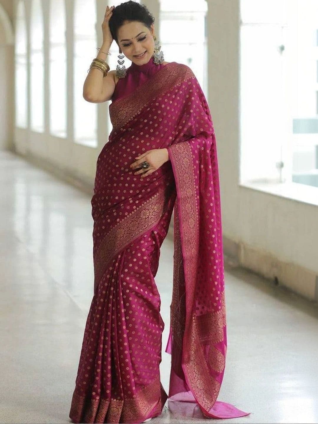 Anokhi Attire Woven Design Zari Art Silk Banarasi Saree - view 1