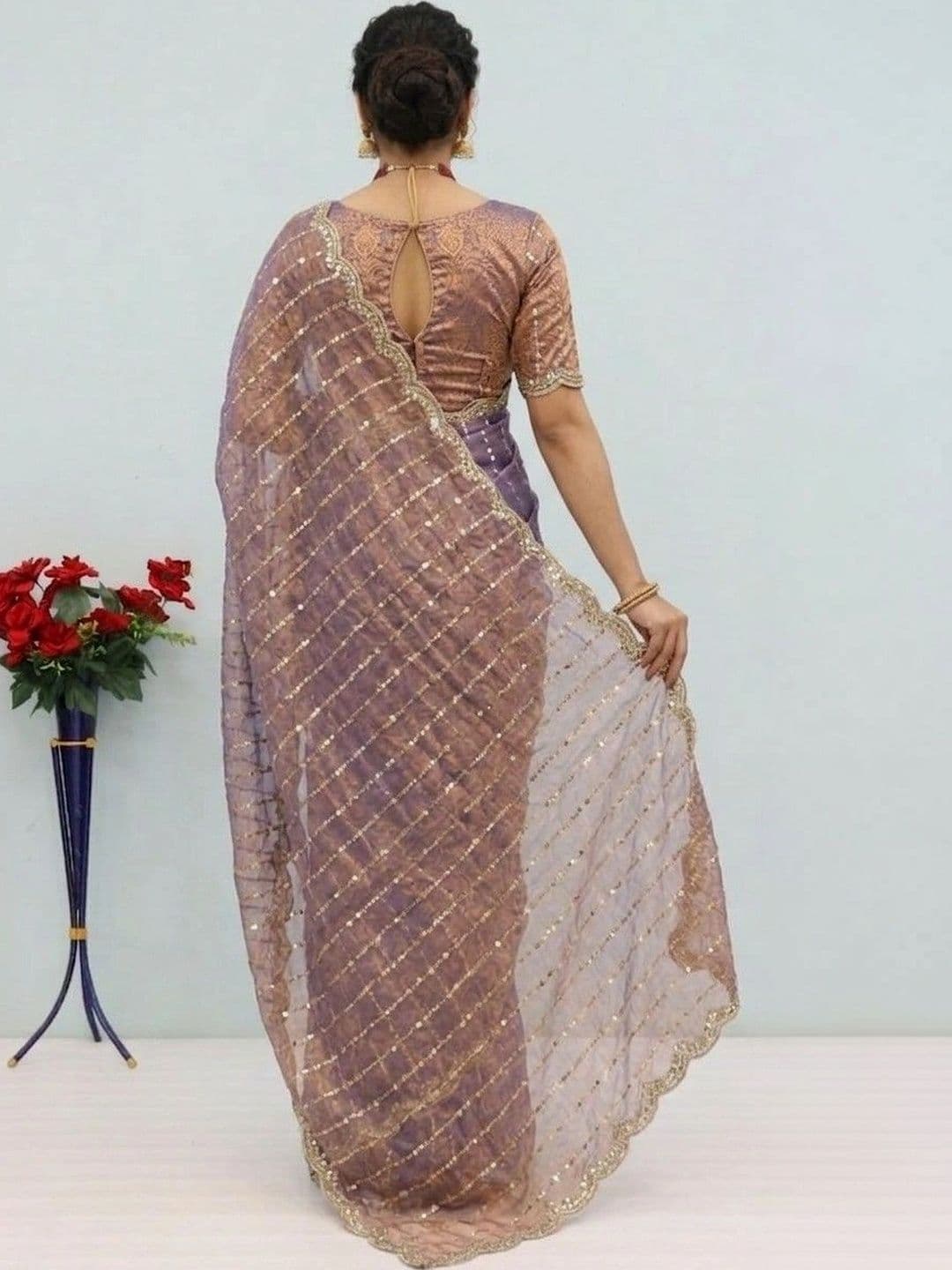 SmileyFashion Embellished Sequinned Poly Chiffon Designer Saree thumbnail 2