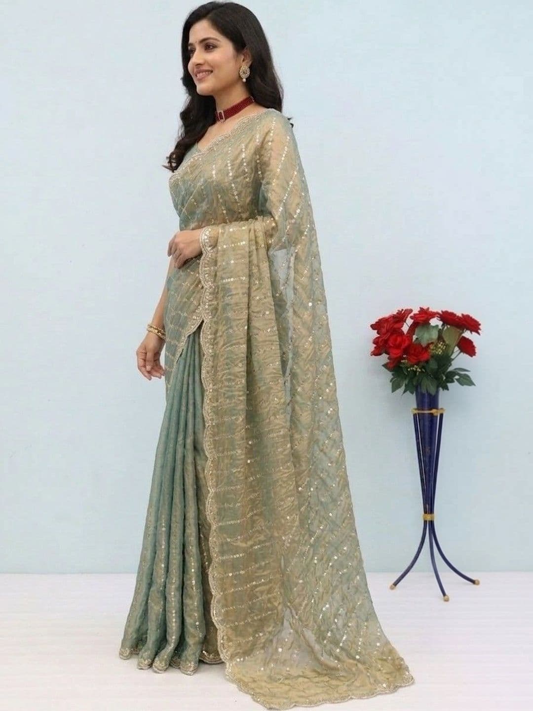 SmileyFashion Embellished Sequinned Poly Chiffon Designer Saree thumbnail 2