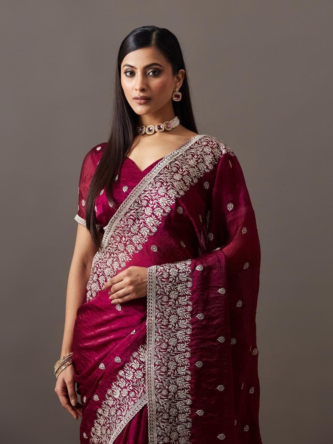 kasee Embellished Embroidered Silk Blend Heavy Work Saree thumbnail 2