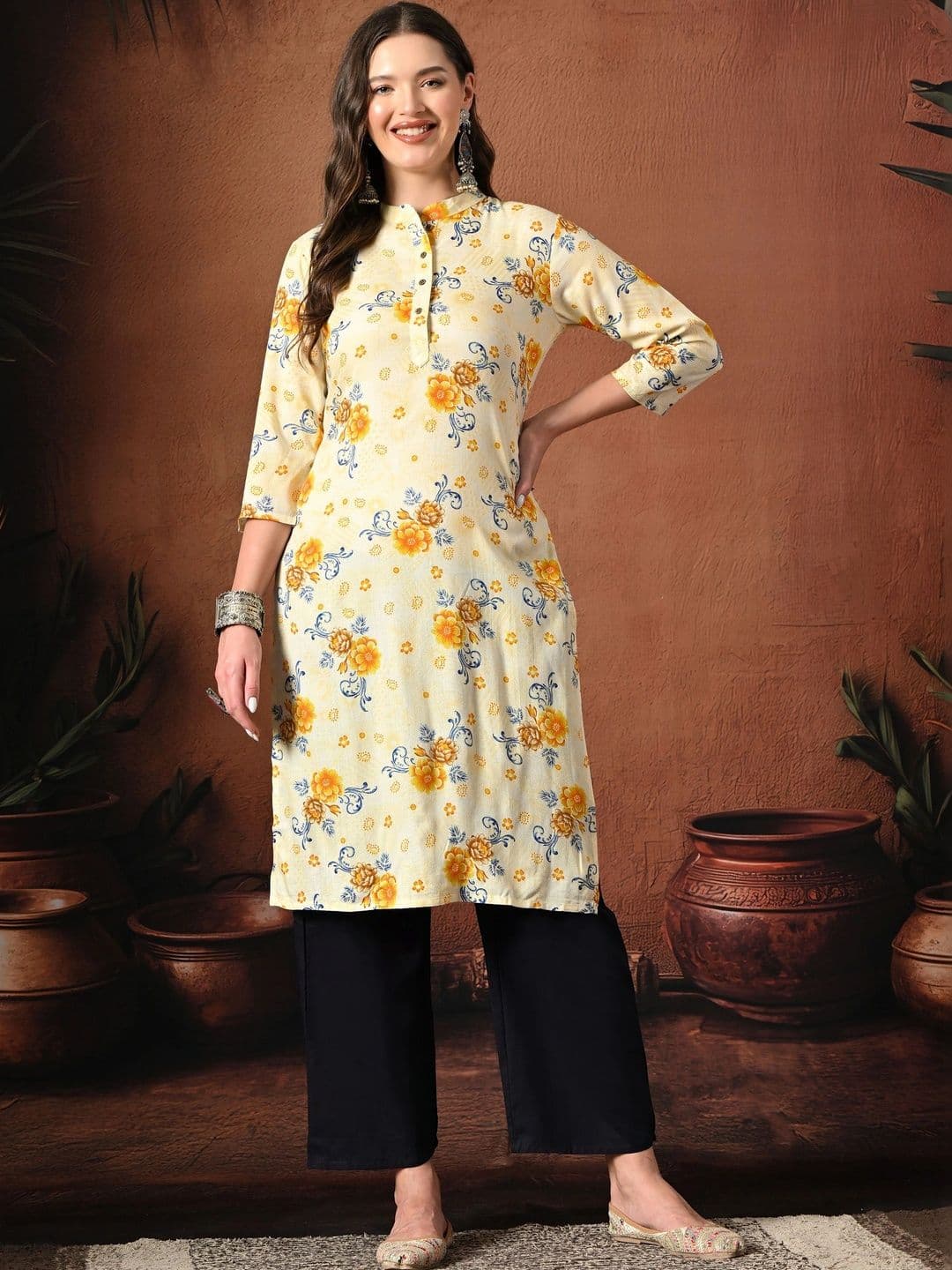 Sangria Women Floral Printed Floral Kurta - view 1