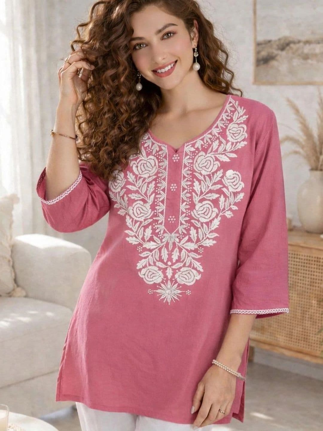 TWARELL Women Floral Embroidered Thread Work Floral Kurta - view 1