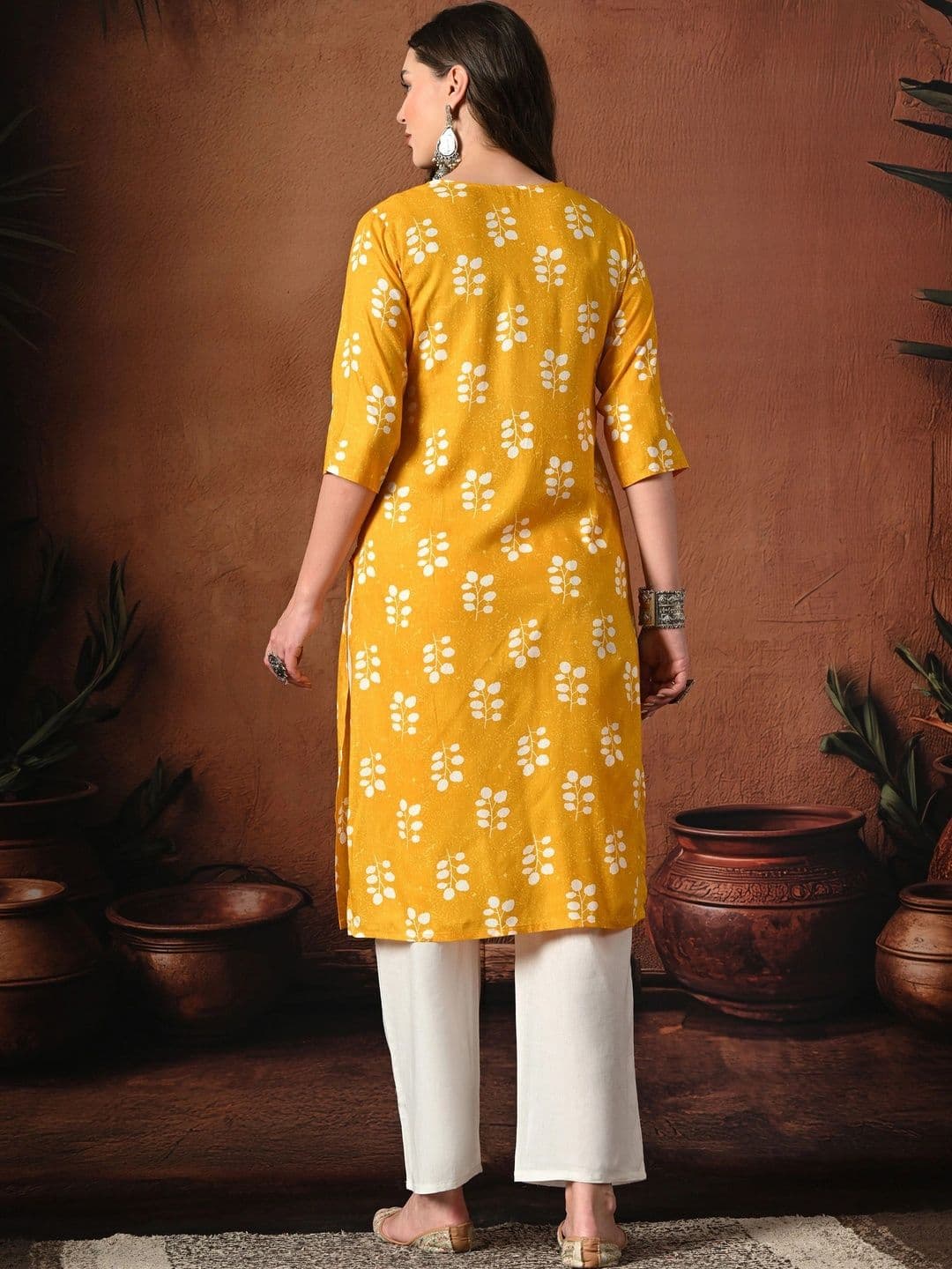 Sangria Women Ethnic Motifs Printed Kurta thumbnail 5