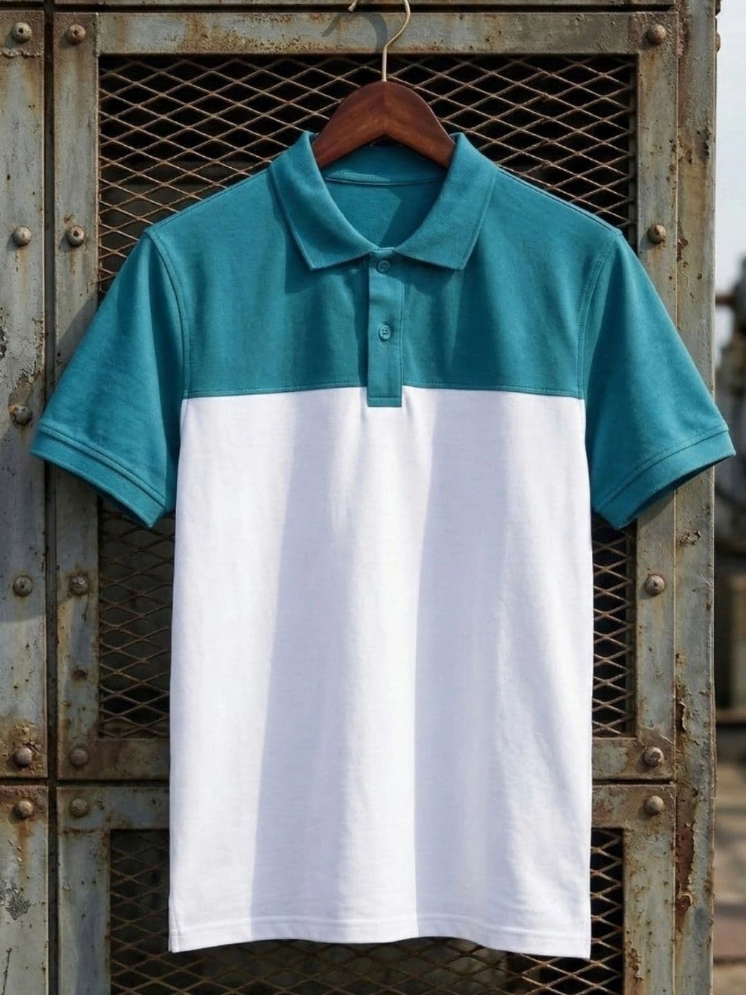 Kook N Keech Men Colourblocked Polo Collar T-shirt thumbnail 3
