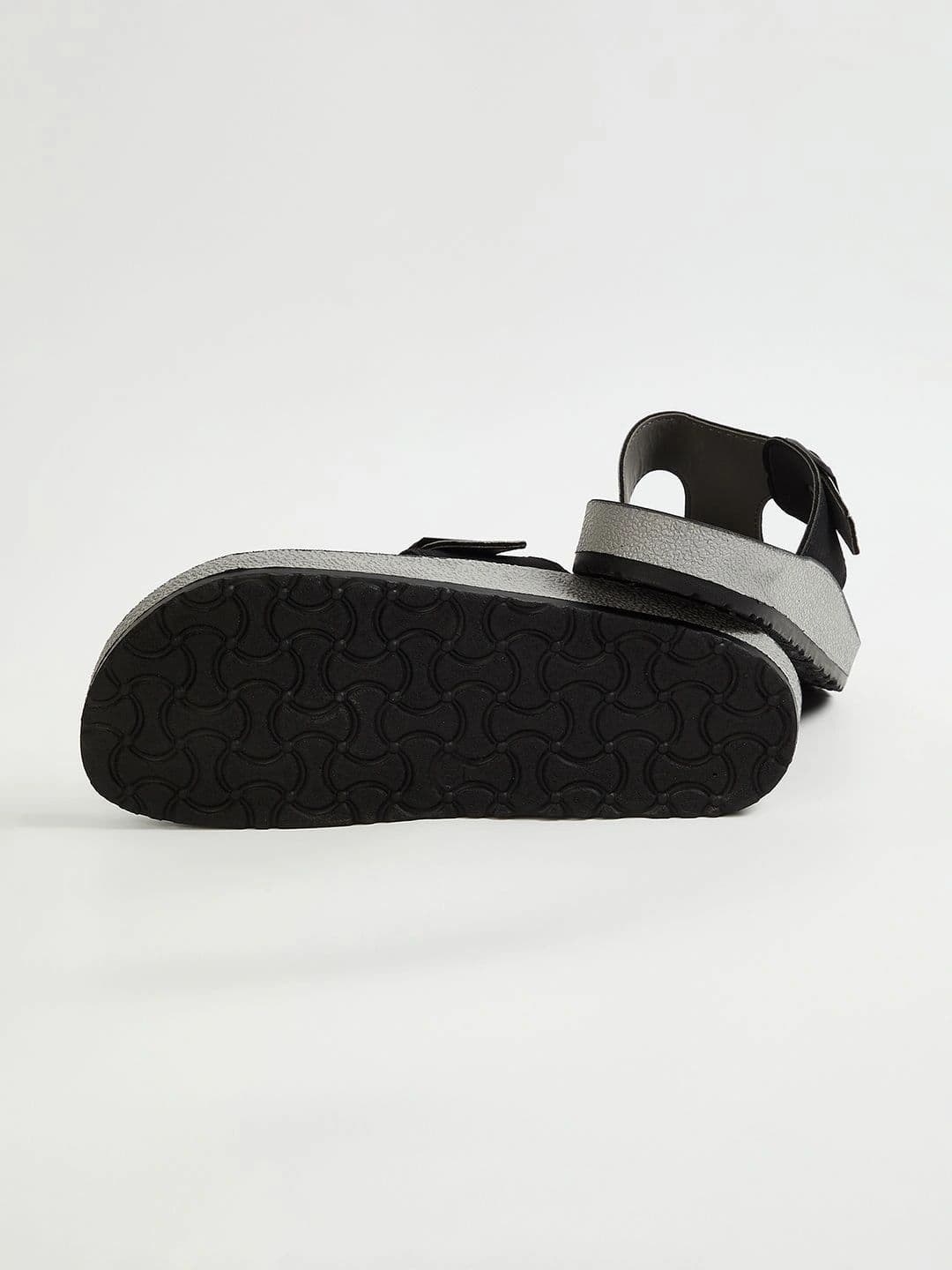 max Men Colourblock T-strap Sandals Sandals thumbnail 6