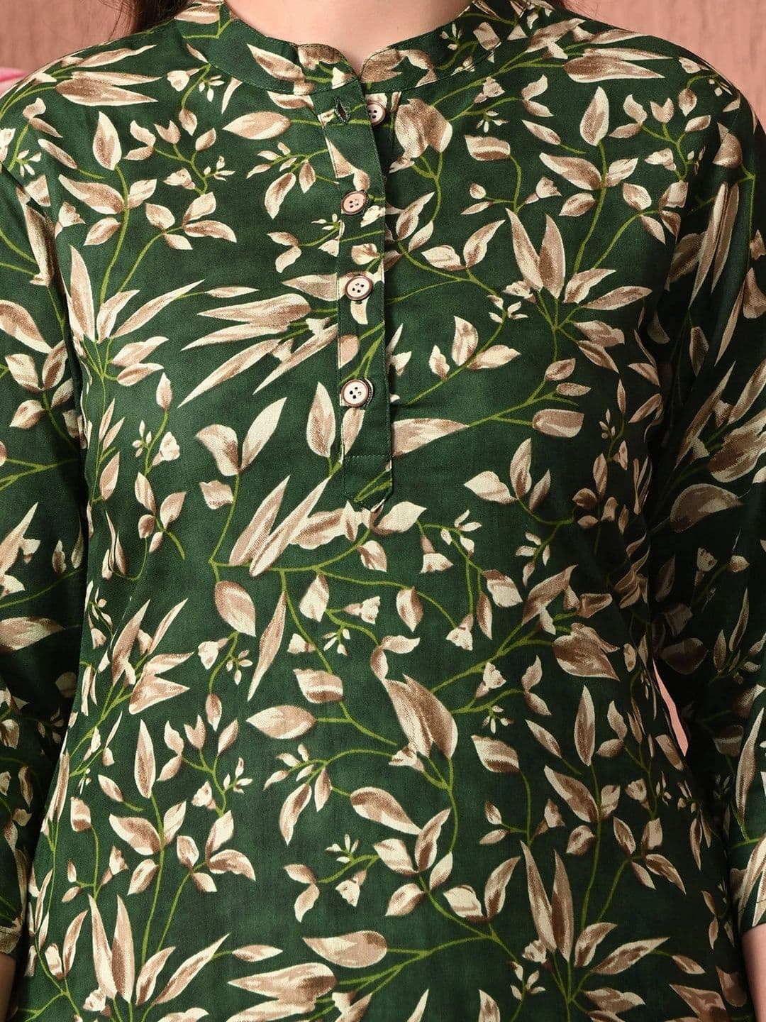 Sangria Women Floral Printed Floral Kurta thumbnail 6