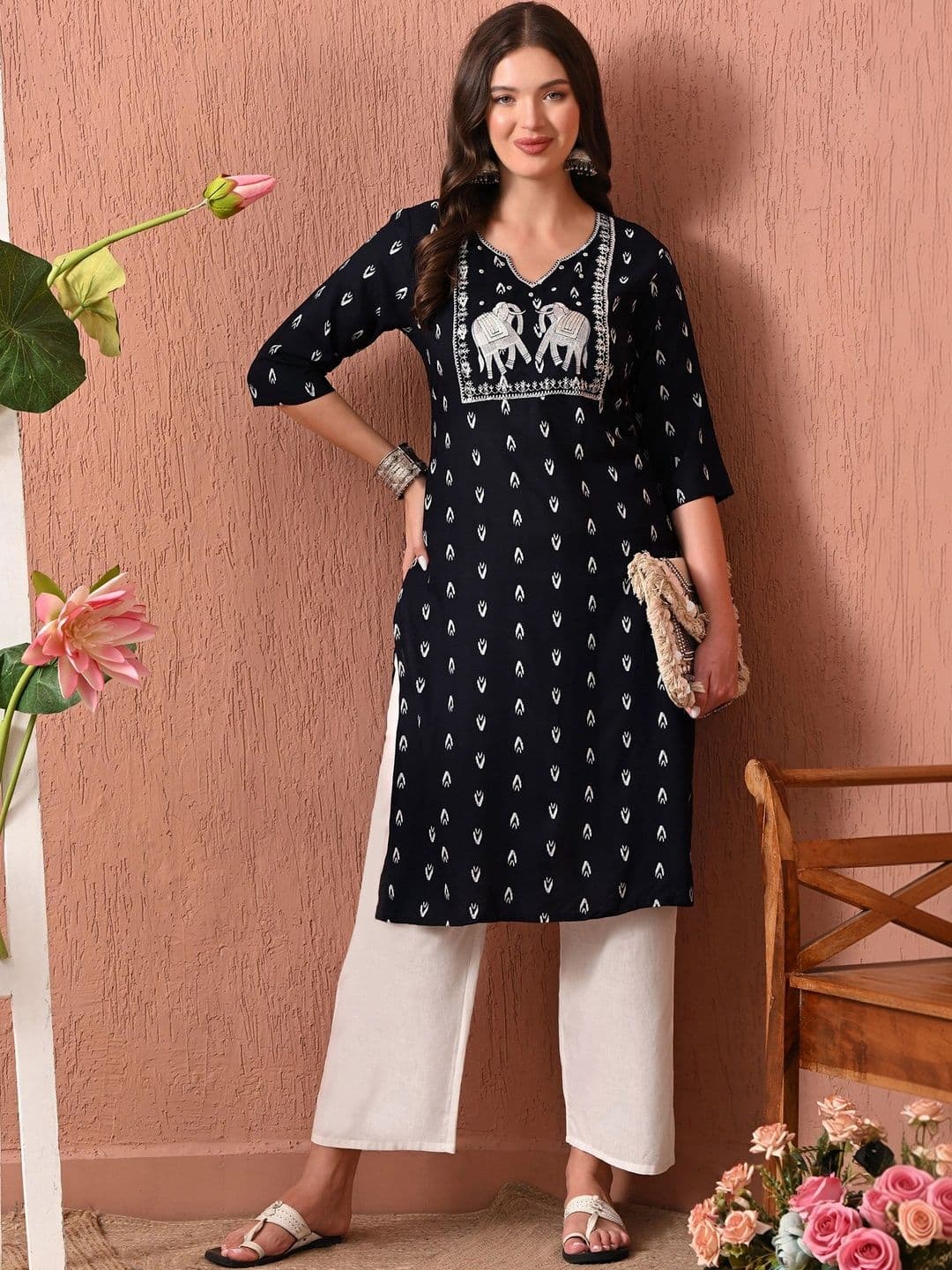 Sangria Women Ethnic Motifs Printed Thread Work Kurta thumbnail 7