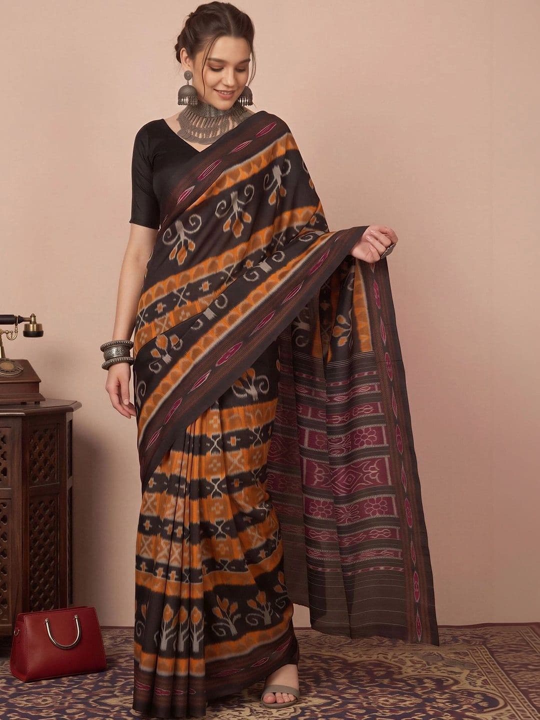 Anouk Ethnic Motifs Silk Blend Designer Ikat Saree thumbnail 3