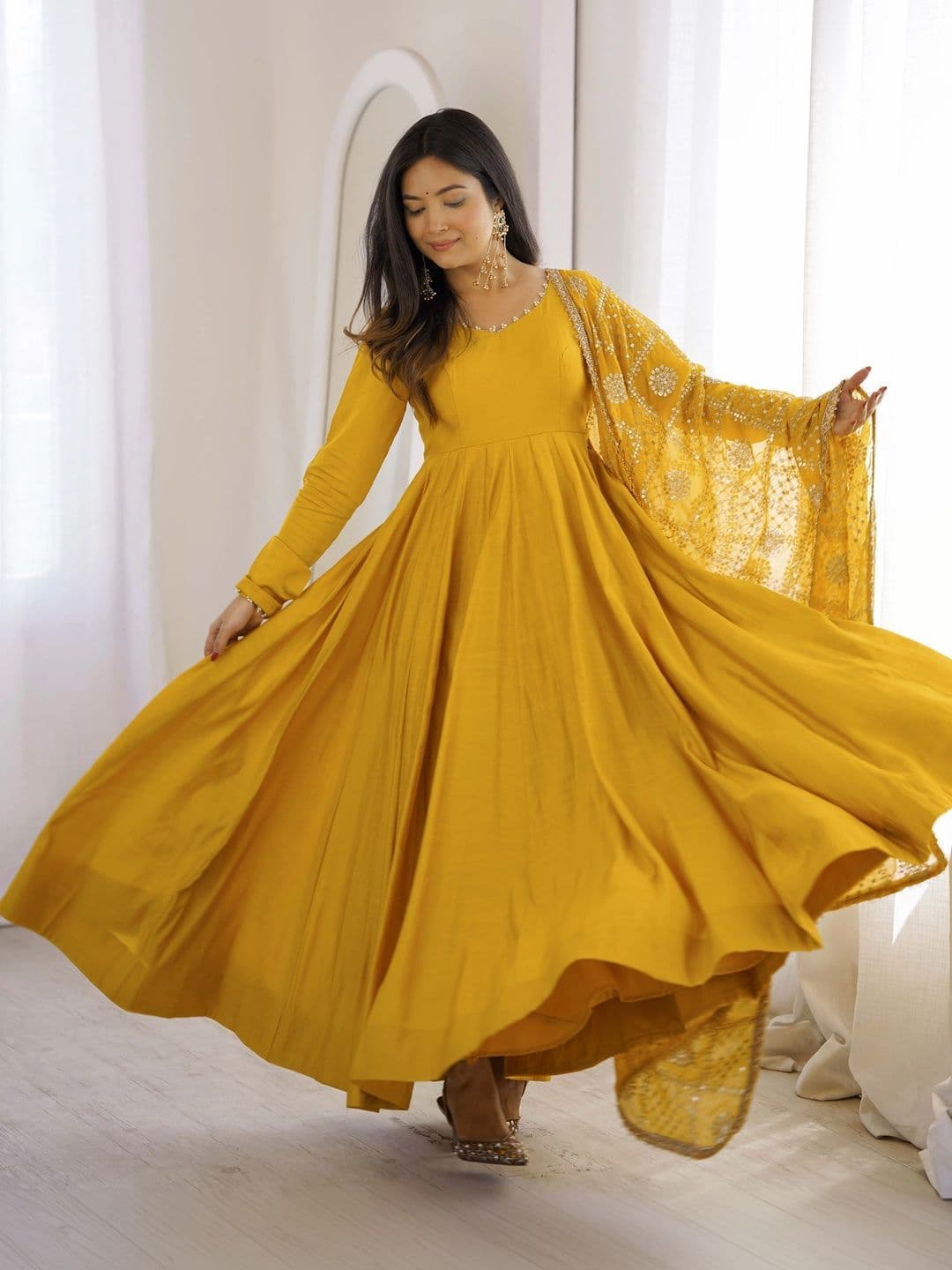 HERE&NOW Women Empire Kurta with Pyjamas & With Dupatta thumbnail 6