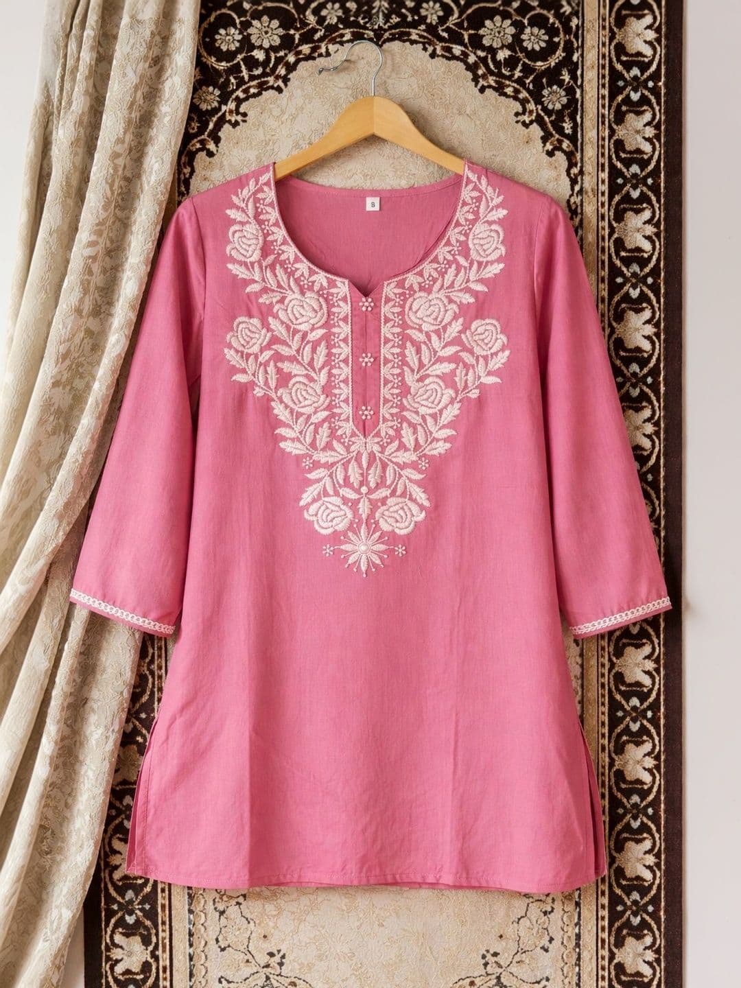 TWARELL Women Floral Embroidered Thread Work Floral Kurta thumbnail 4