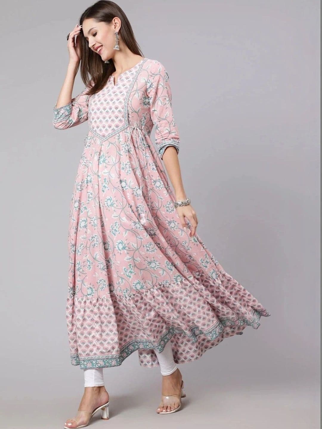 NAVYANSHI Women Floral Printed Indie Florals Anarkali Kurta thumbnail 4