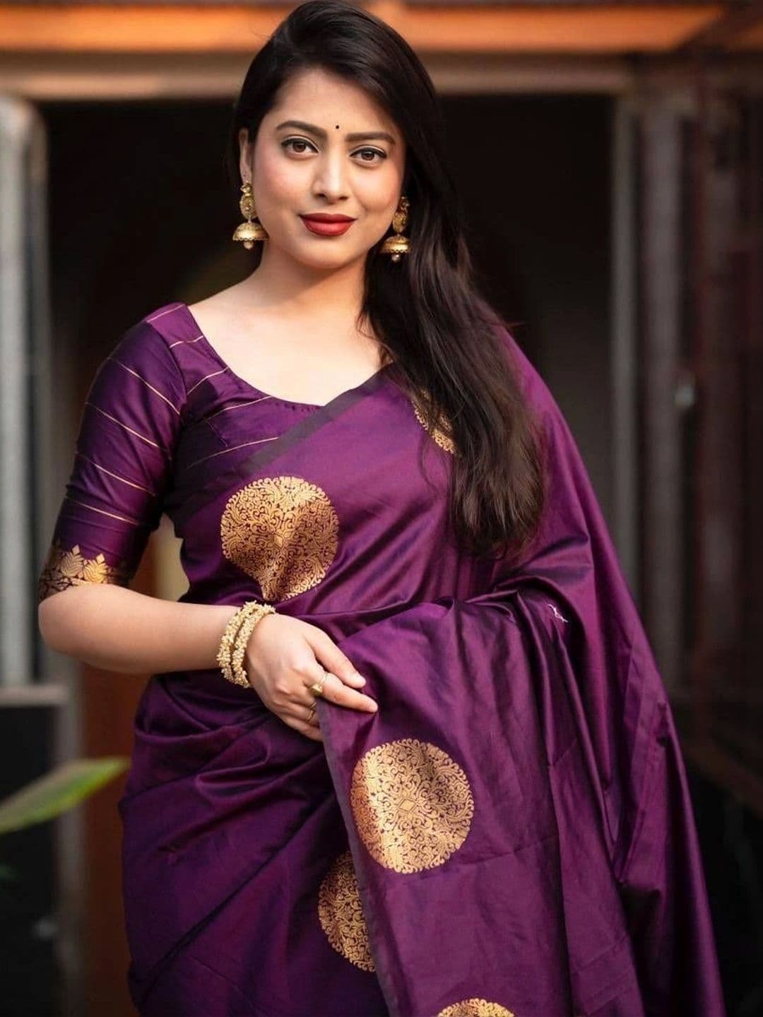 MITAL ENTERPRISE Woven Design Zari Art Silk Saree thumbnail 4