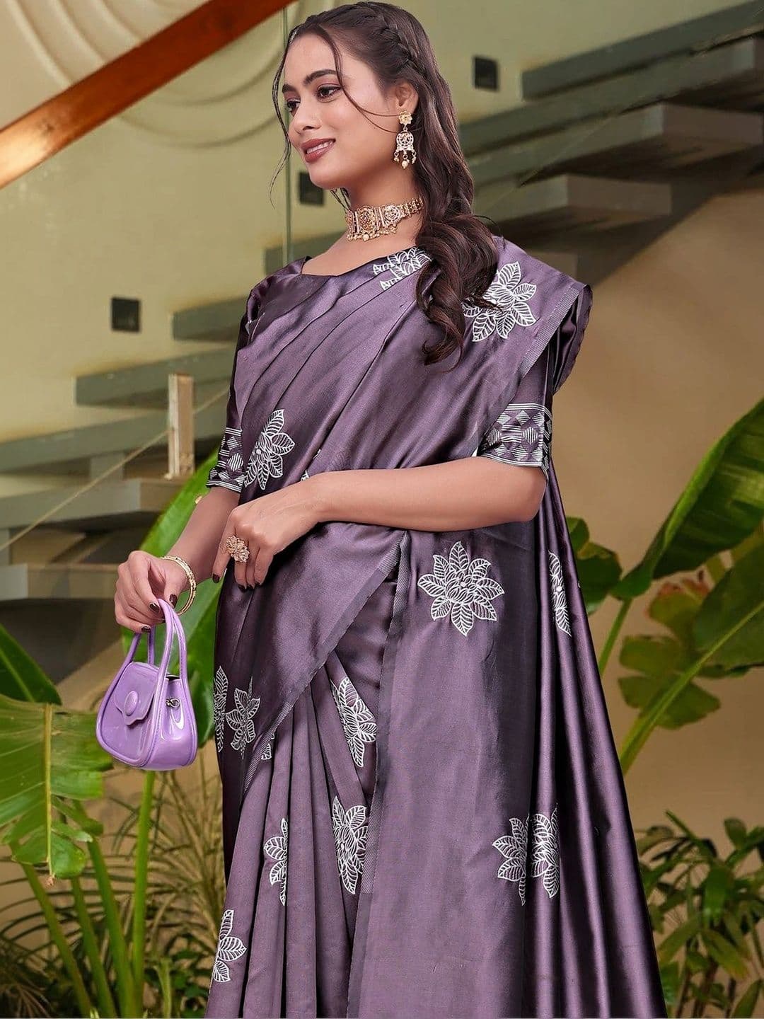 KALINI Floral Silk Blend Saree thumbnail 2