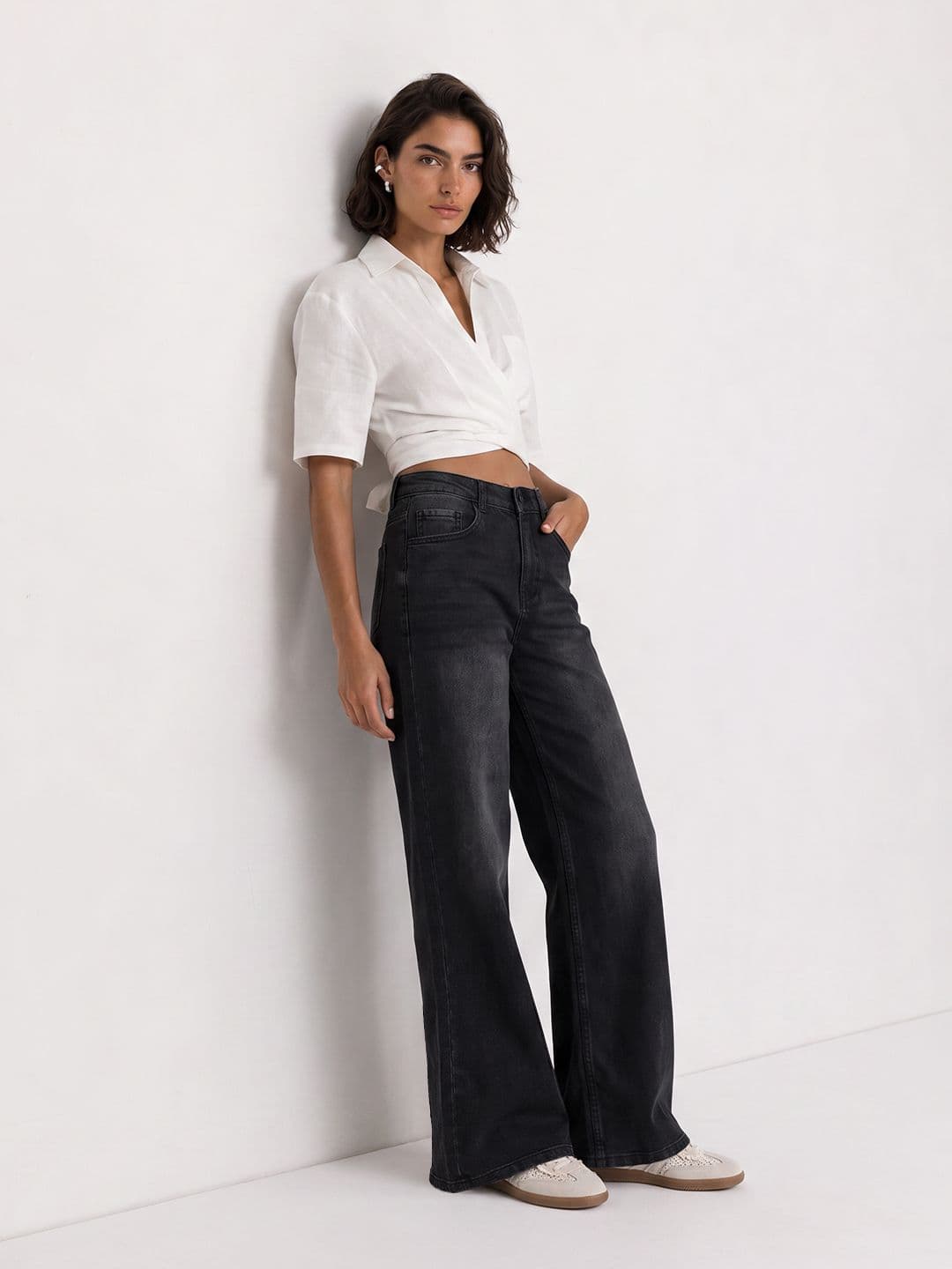 The Roadster Life Co. Women Flared High-Rise Stretchable Jeans thumbnail 3