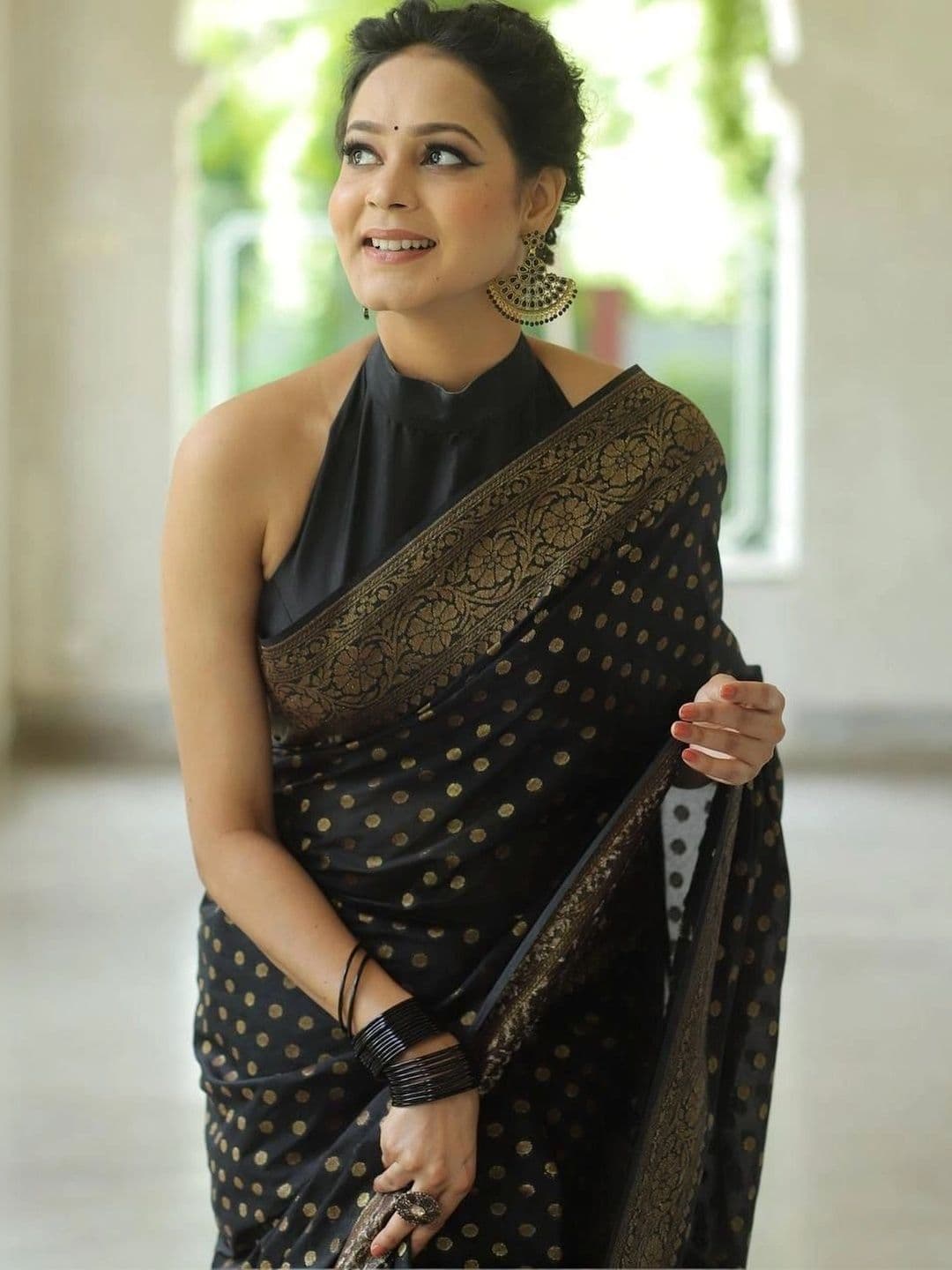 MARUTI VASTRAM Woven Design Zari Art Silk Banarasi Saree thumbnail 4