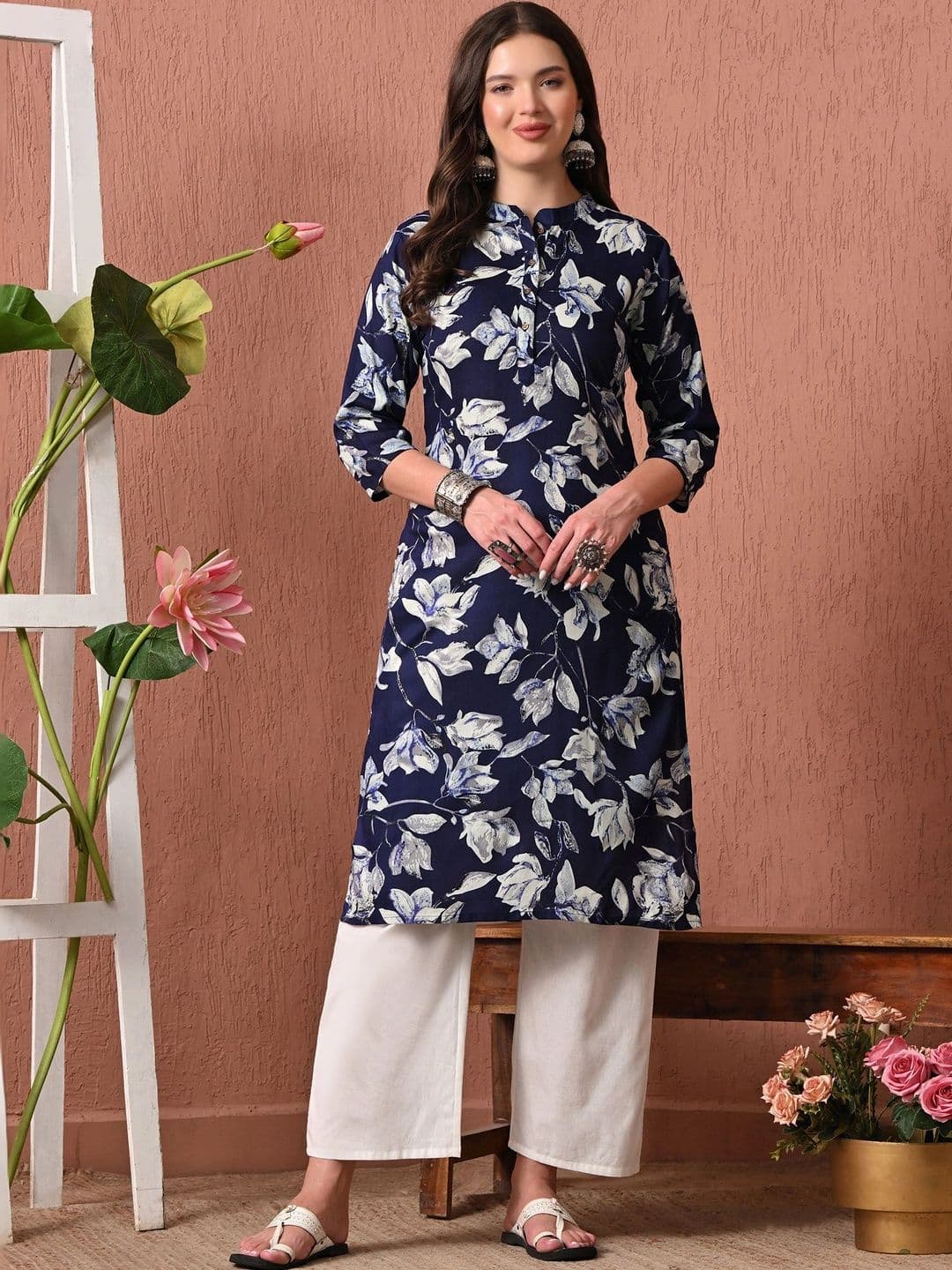 Sangria Women Floral Printed Floral Kurta - view 1