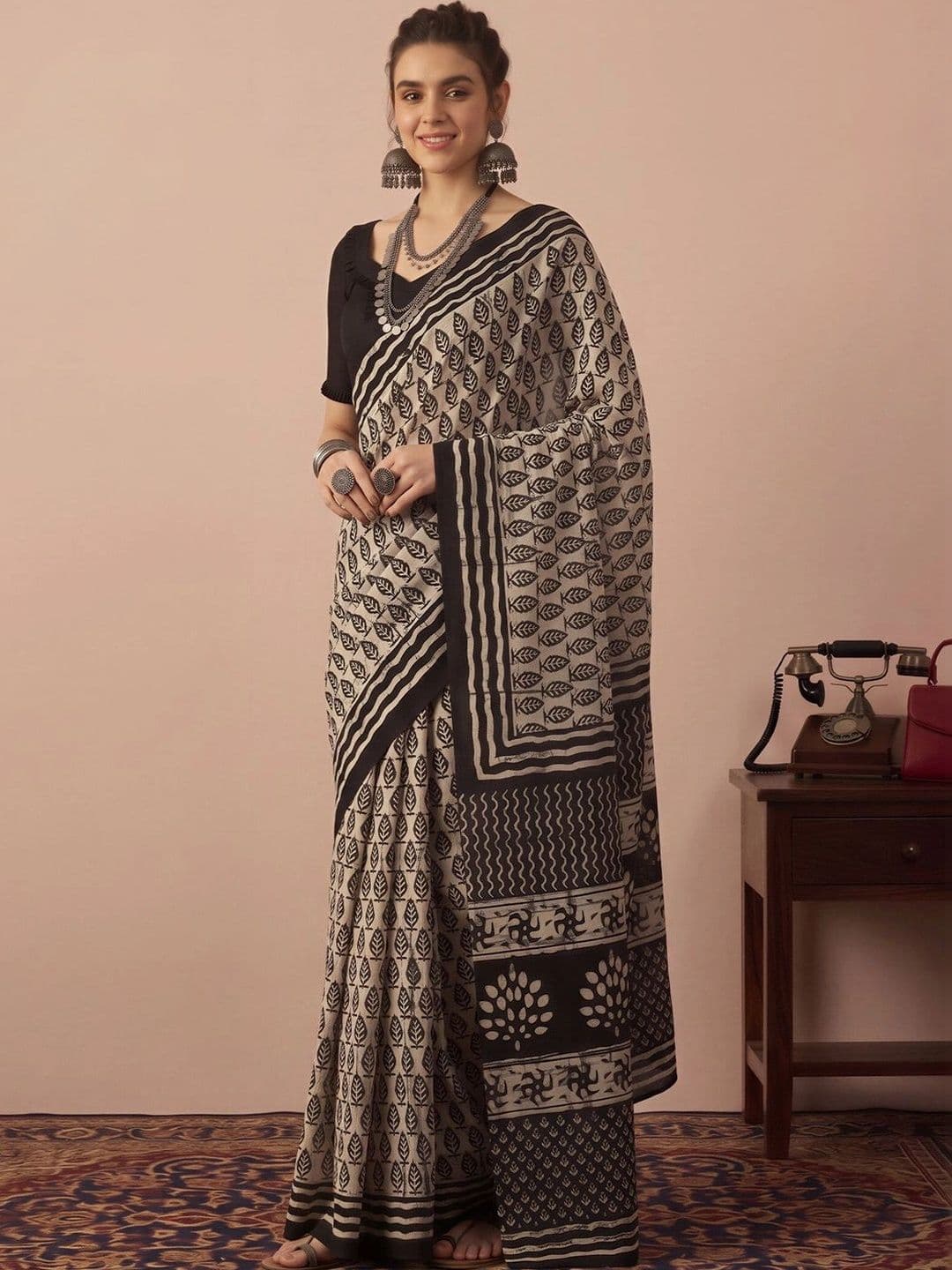 Anouk Batik Silk Blend Designer Block Print Saree thumbnail 2