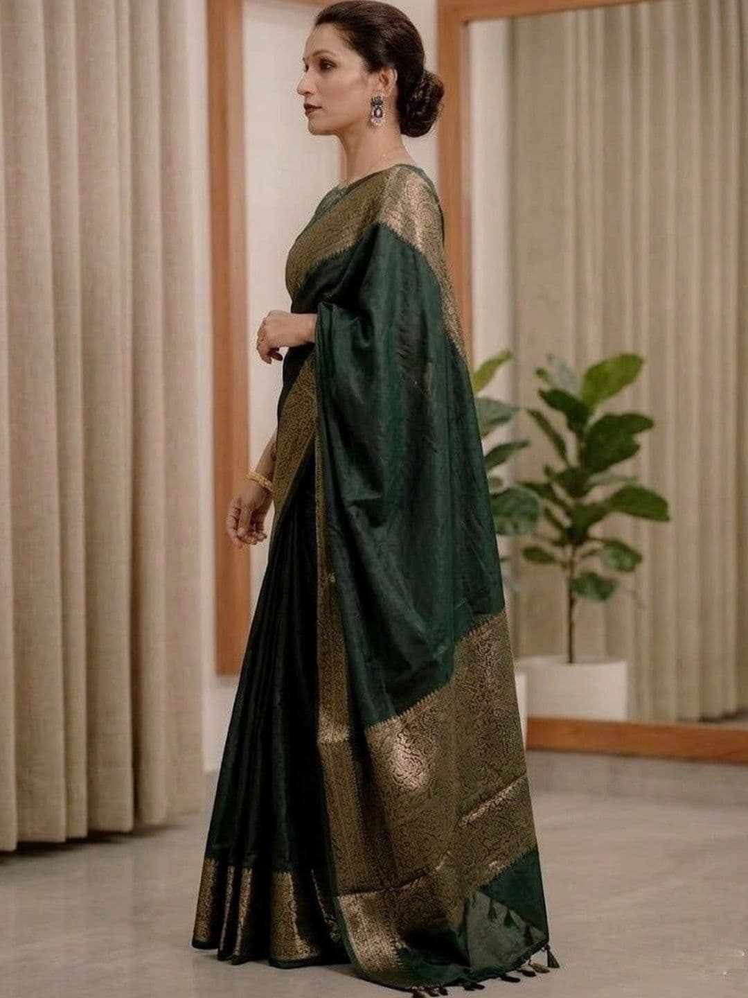 MITAL ENTERPRISE Woven Design Zari Art Silk Saree thumbnail 2