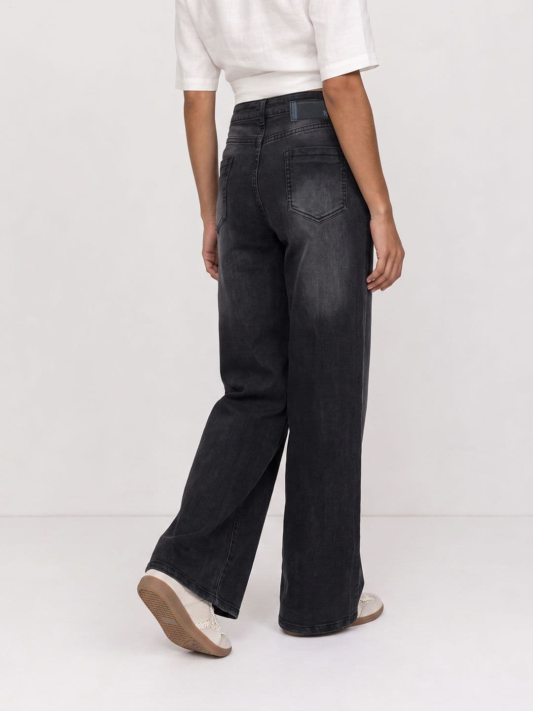 The Roadster Life Co. Women Flared High-Rise Stretchable Jeans thumbnail 6