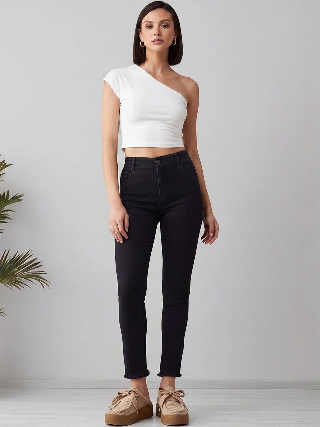 Mast & Harbour Women Slim Fit High-Rise Cuffed Hem Stretchable Jeans thumbnail 2