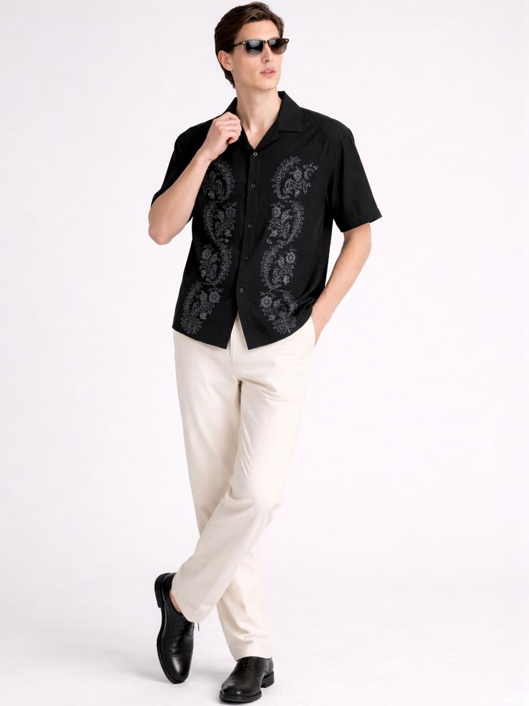 Mast & Harbour Men Relaxed Floral Printed Casual Shirt thumbnail 4