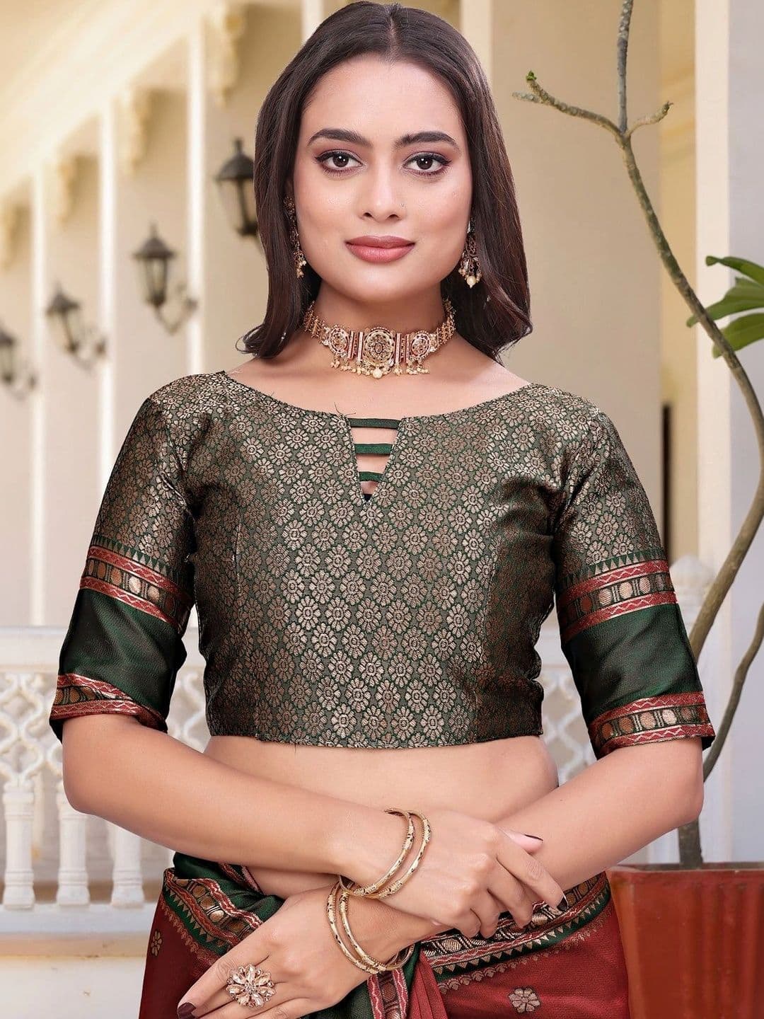 KALINI Woven Design Zari Silk Blend Saree thumbnail 7
