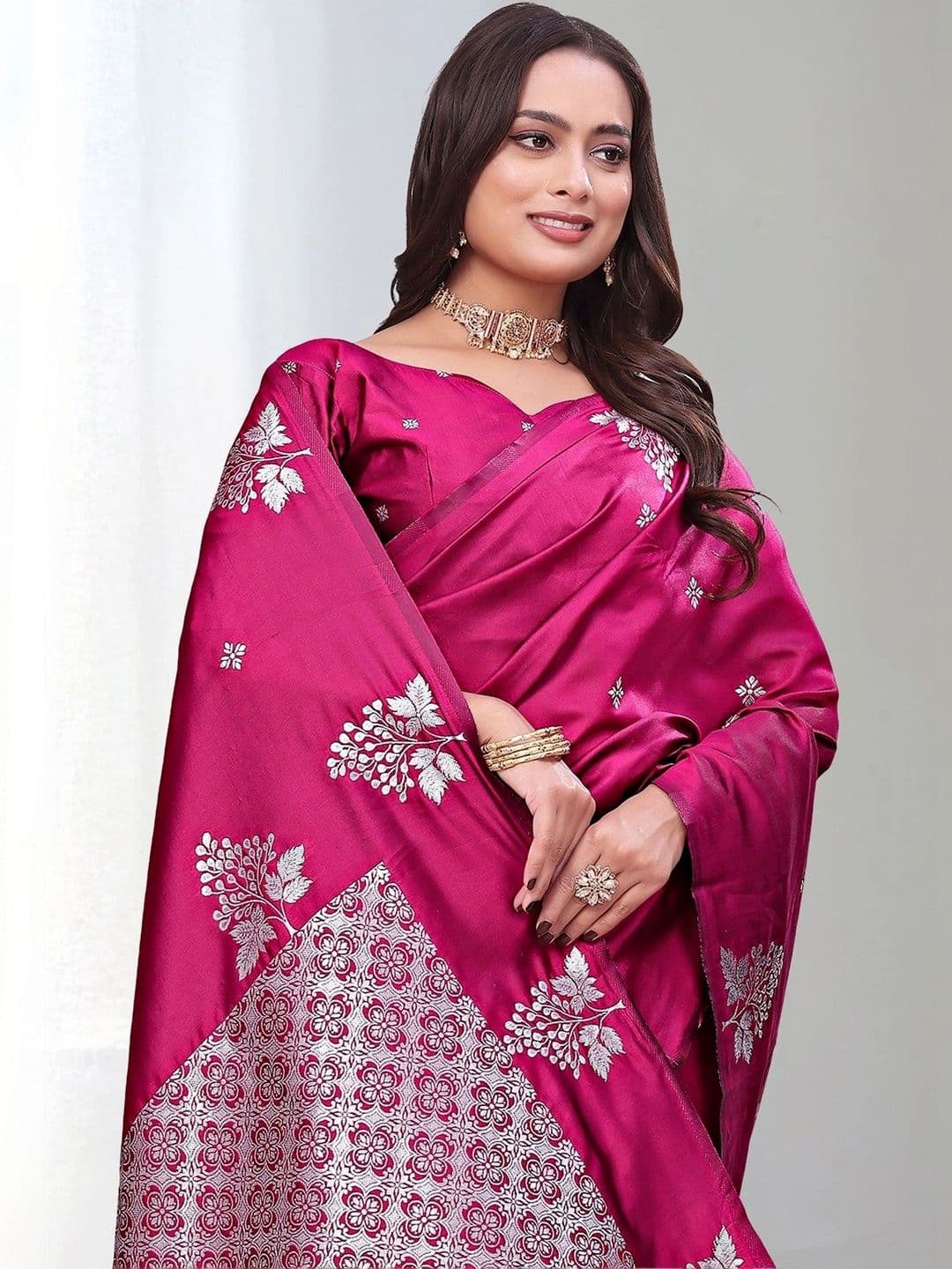 KALINI Woven Design Zari Silk Blend Saree thumbnail 5