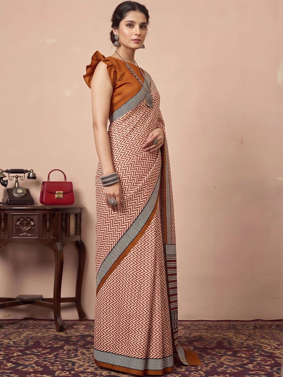 Anouk Silk Blend Designer Block Print Saree thumbnail 5