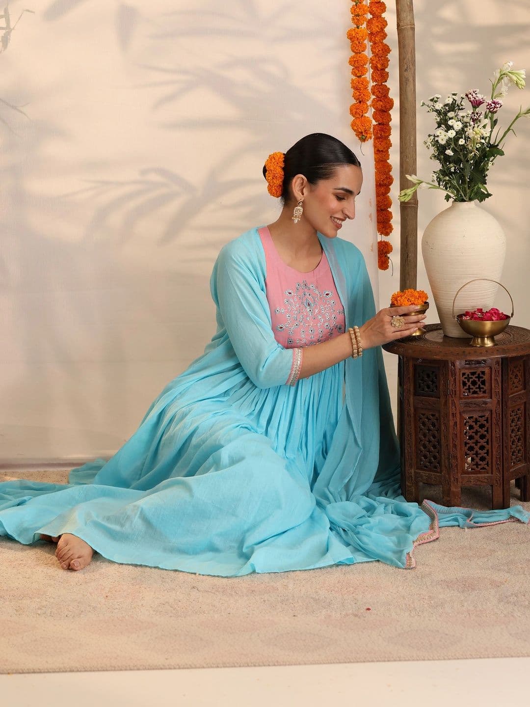 Khushal K Women Ethnic Motifs Embroidered Empire Thread Work Pure Cotton Kurta with Palazzos & With Dupatta thumbnail 4