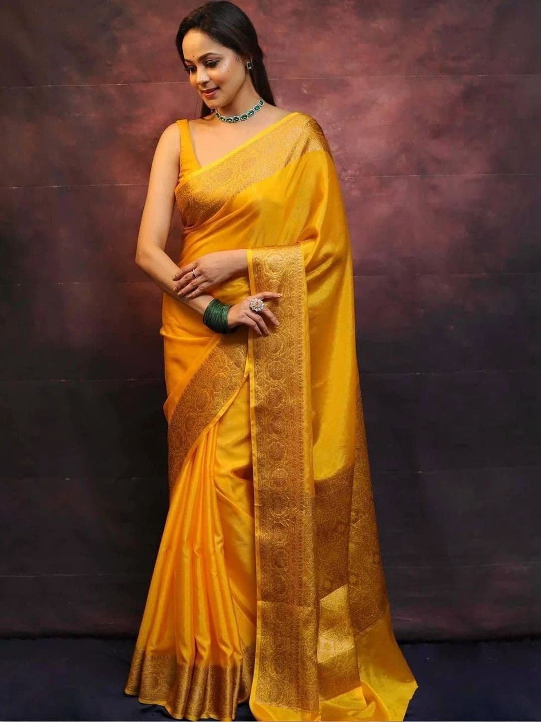 MARUTI VASTRAM Woven Design Zari Art Silk Banarasi Saree thumbnail 4