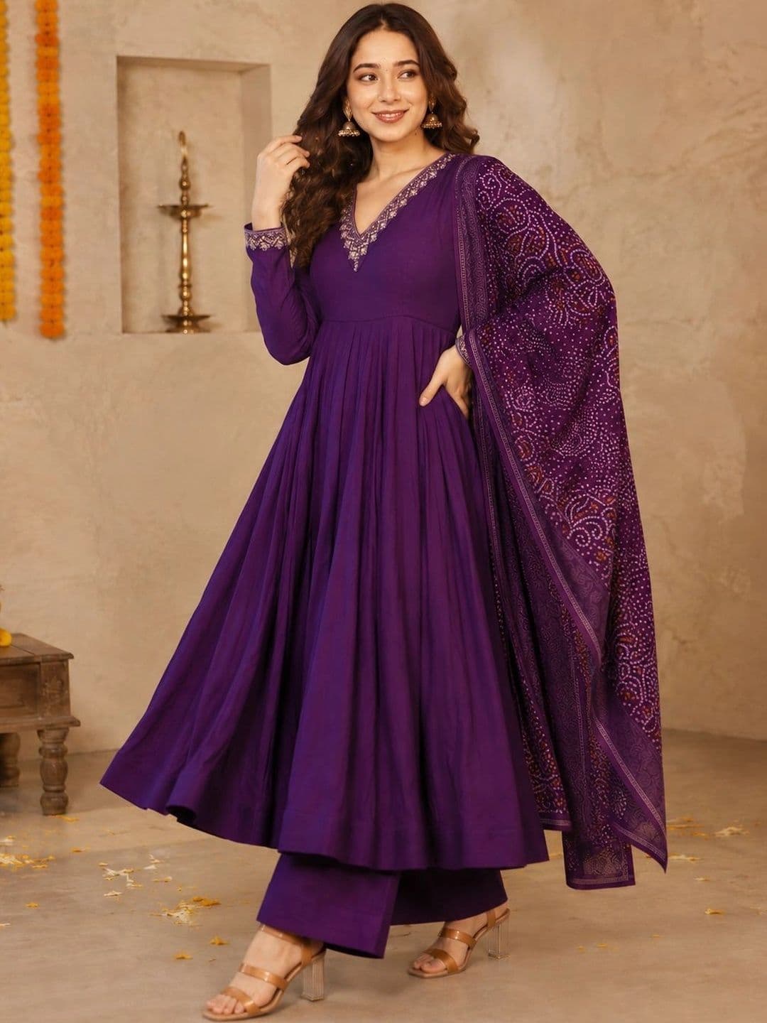 Sangria Women Ethnic Motifs Empire Thread Work Kurta with Palazzos & With Dupatta thumbnail 5