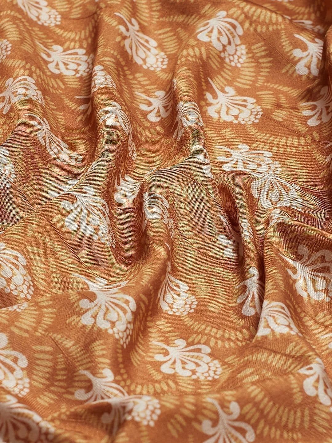 Garden Vareli Ethnic Motifs Poly Georgette Saree thumbnail 3