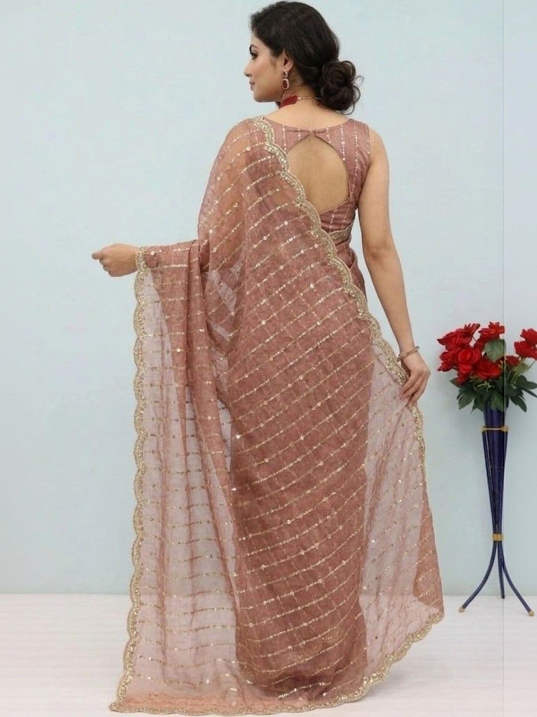SmileyFashion Embellished Sequinned Poly Chiffon Designer Saree thumbnail 6